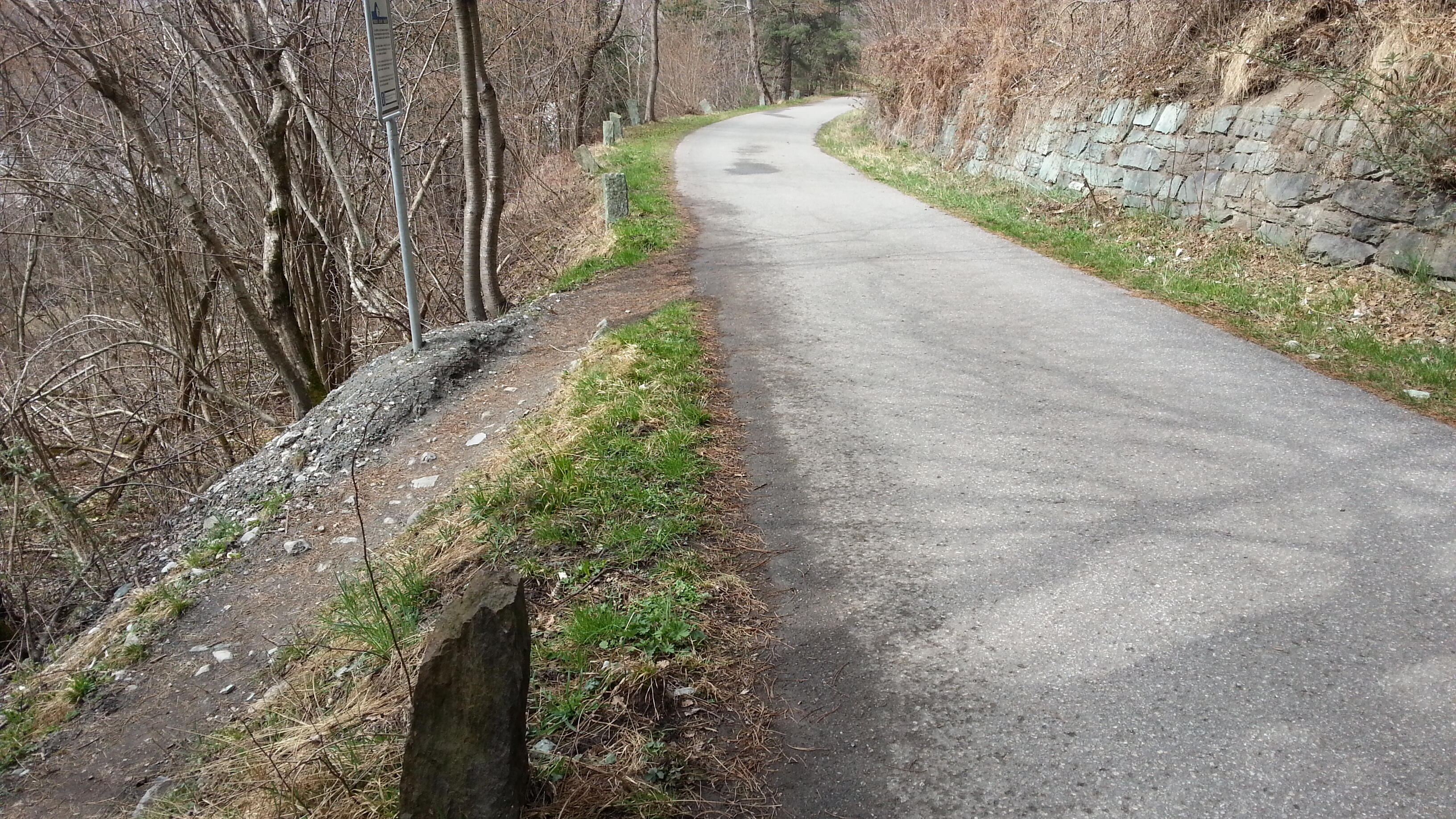 Bild ohne Beschreibung Bild ohne Beschreibung