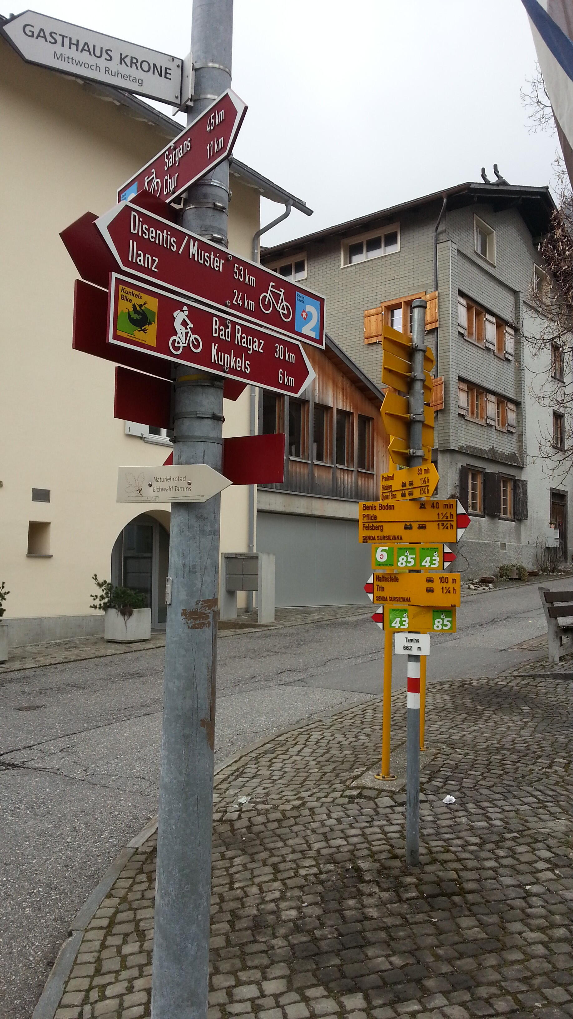 Bild ohne Beschreibung Bild ohne Beschreibung