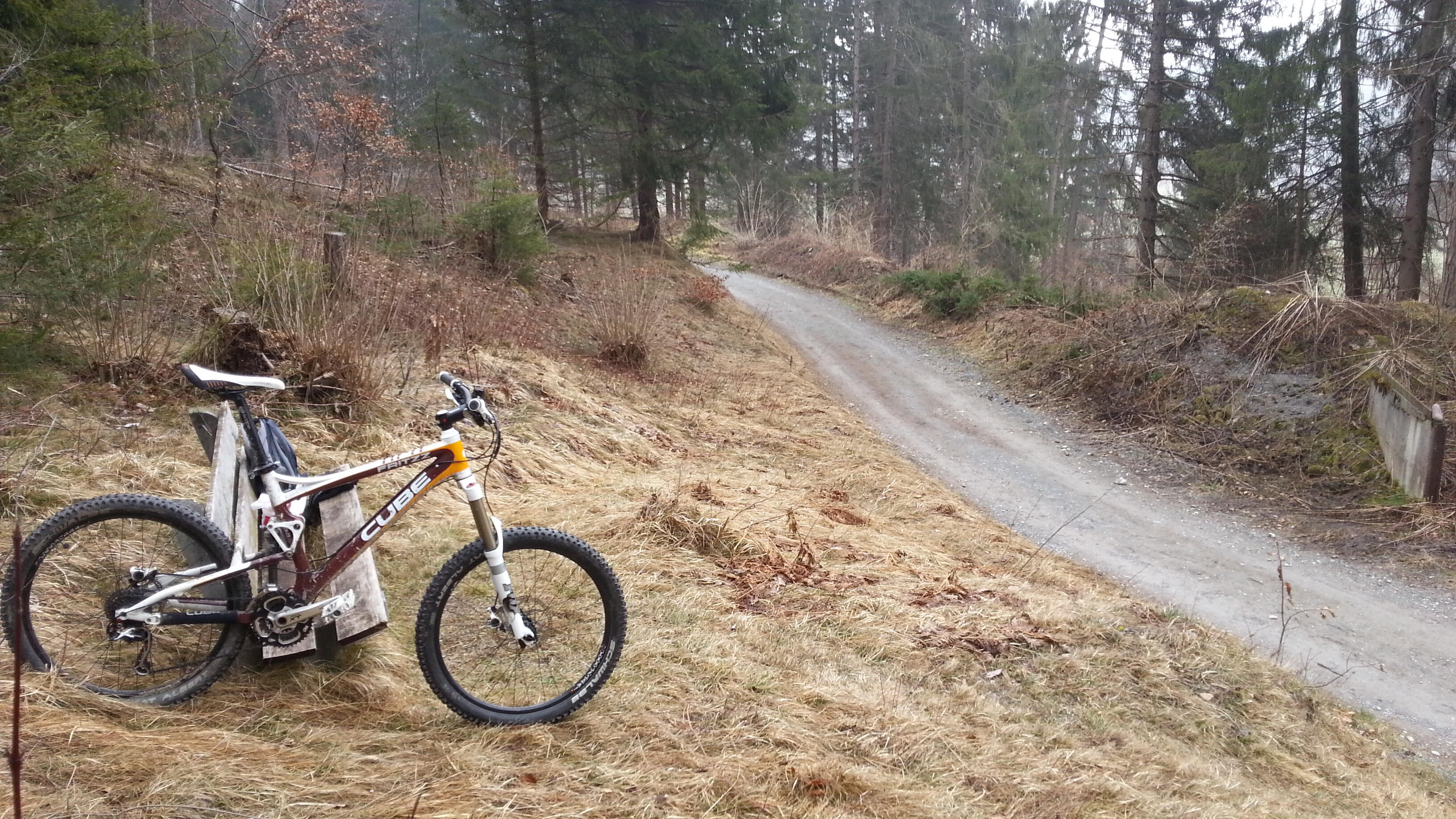 Bild ohne Beschreibung Bild ohne Beschreibung