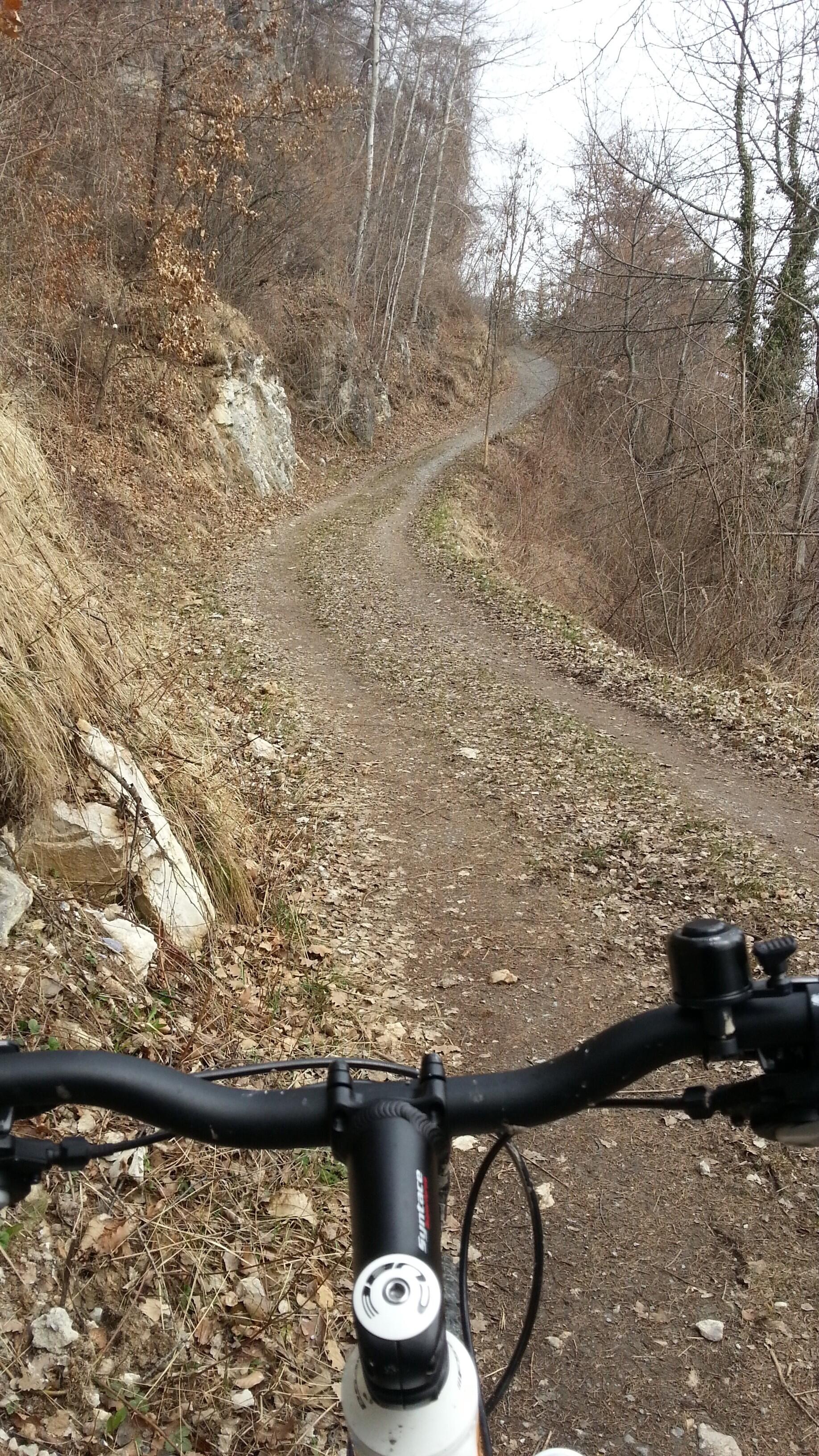 Bild ohne Beschreibung Bild ohne Beschreibung