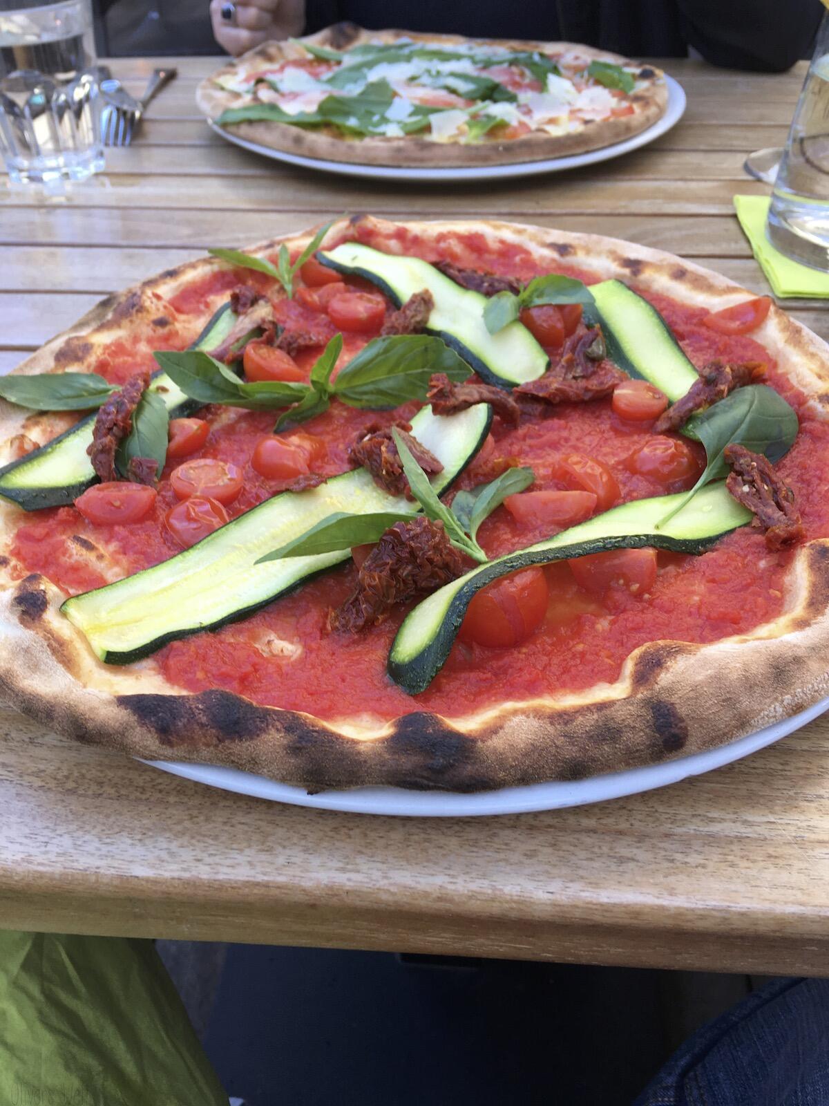 Bild ohne Beschreibung