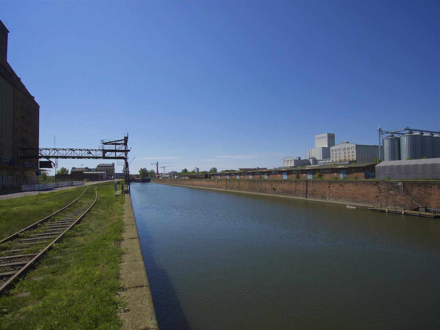 Bild ohne Beschreibung