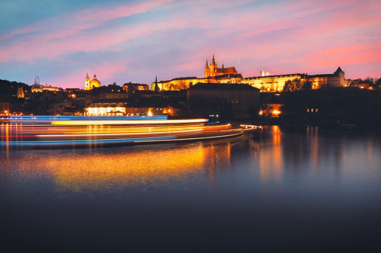 Bild ohne Beschreibung Bild ohne Beschreibung