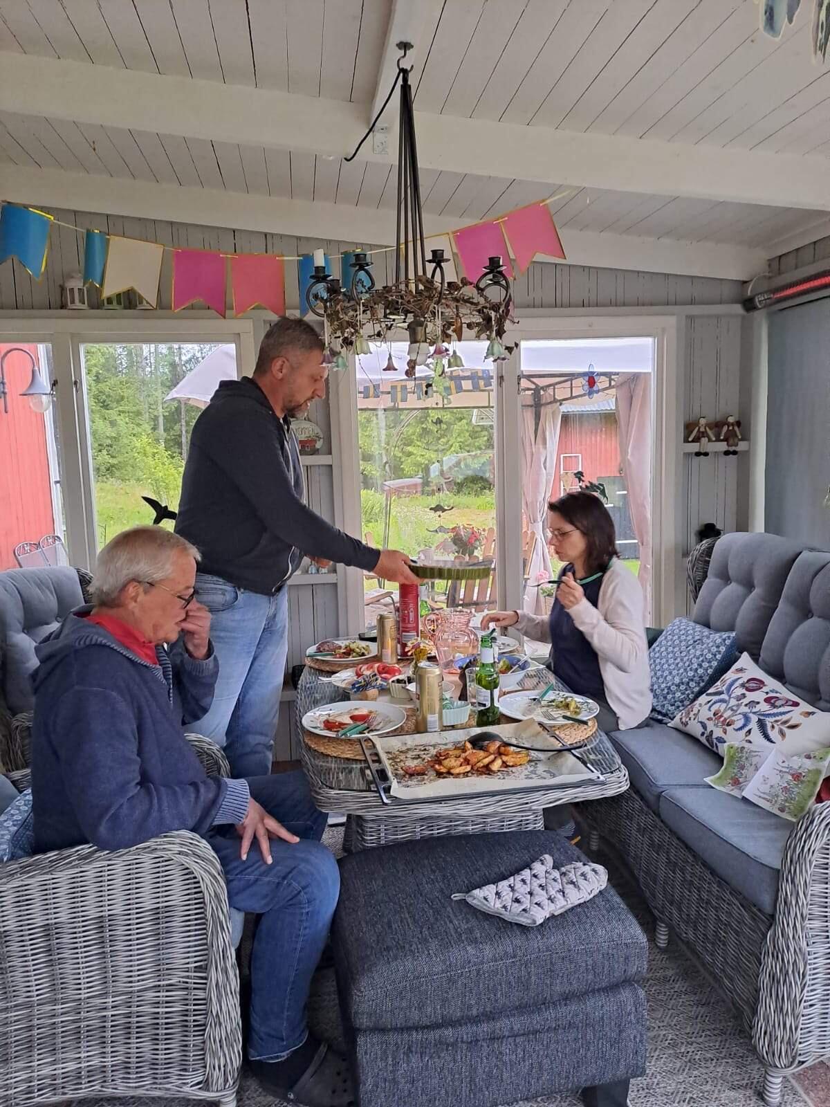 Bild ohne Beschreibung Bild ohne Beschreibung