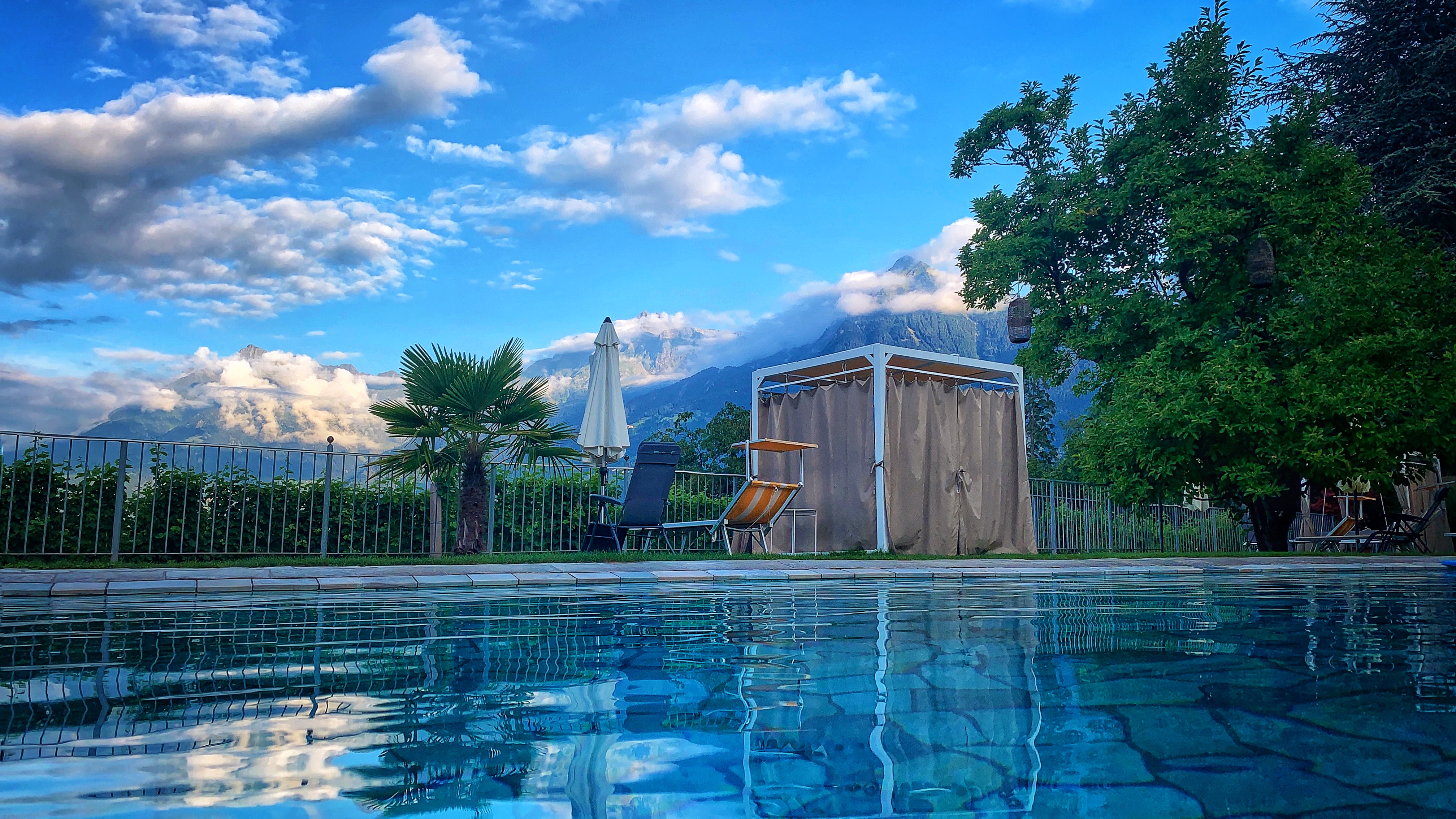 Bild ohne Beschreibung Bild ohne Beschreibung