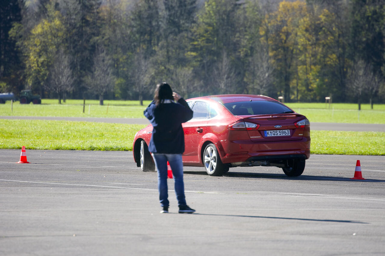 Bild ohne Beschreibung Bild ohne Beschreibung
