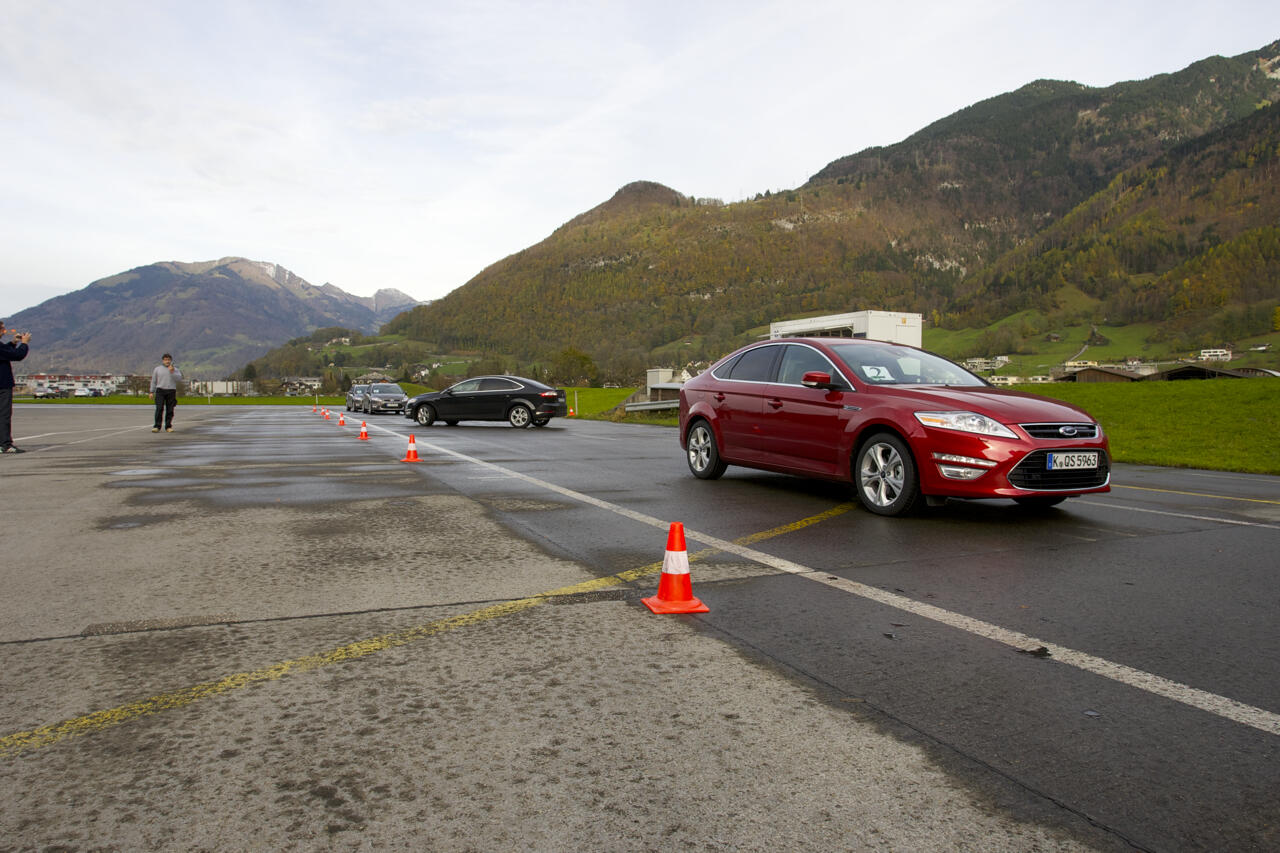 Bild ohne Beschreibung Bild ohne Beschreibung