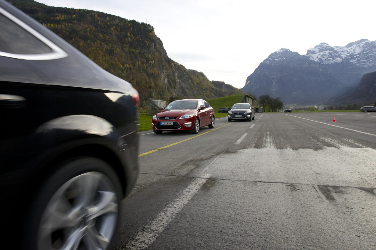 Bild ohne Beschreibung Bild ohne Beschreibung