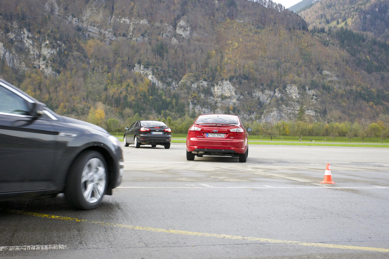 Bild ohne Beschreibung Bild ohne Beschreibung