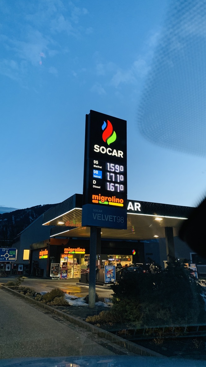 Bild ohne Beschreibung Bild ohne Beschreibung