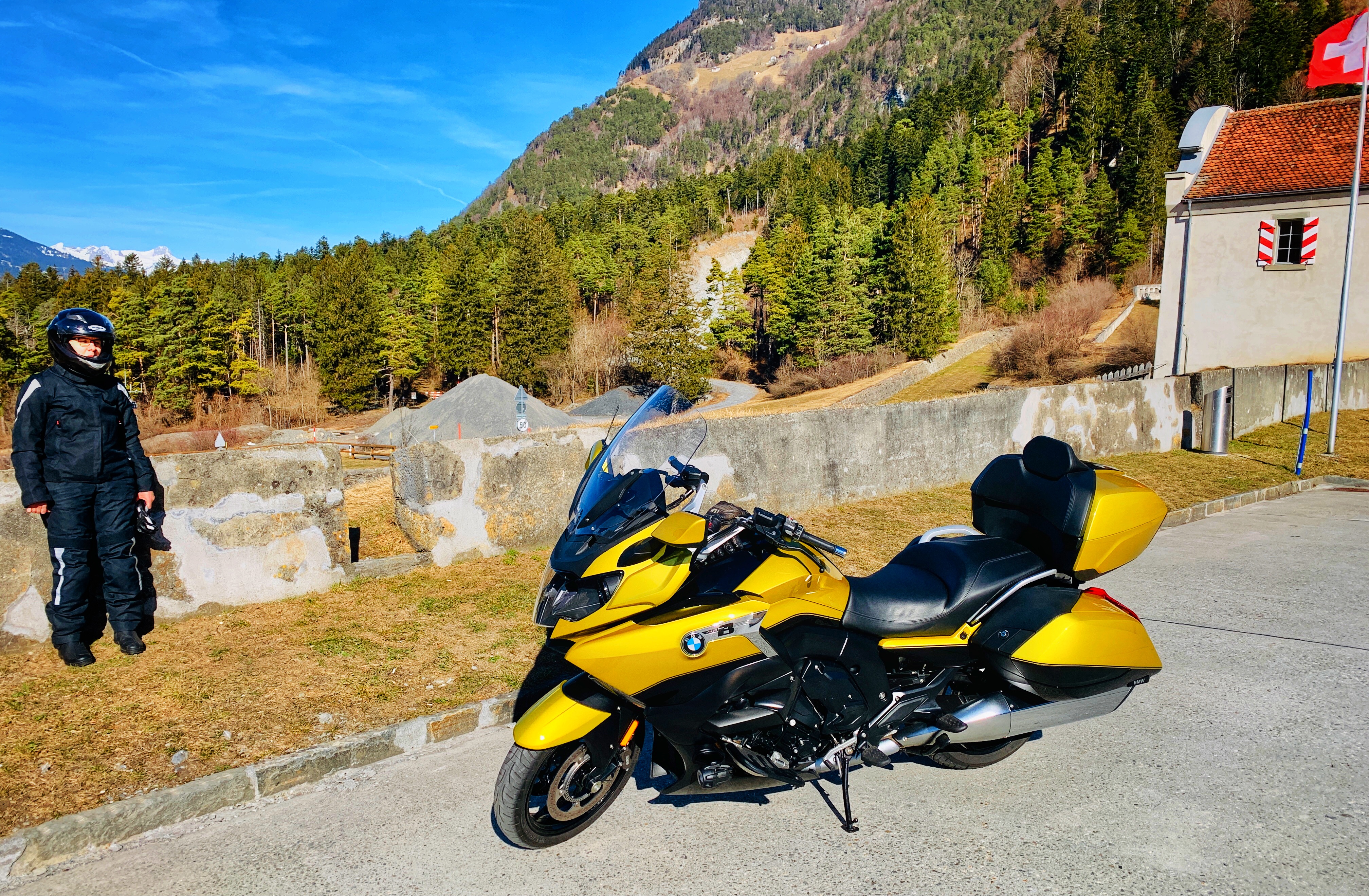 Bild ohne Beschreibung Bild ohne Beschreibung