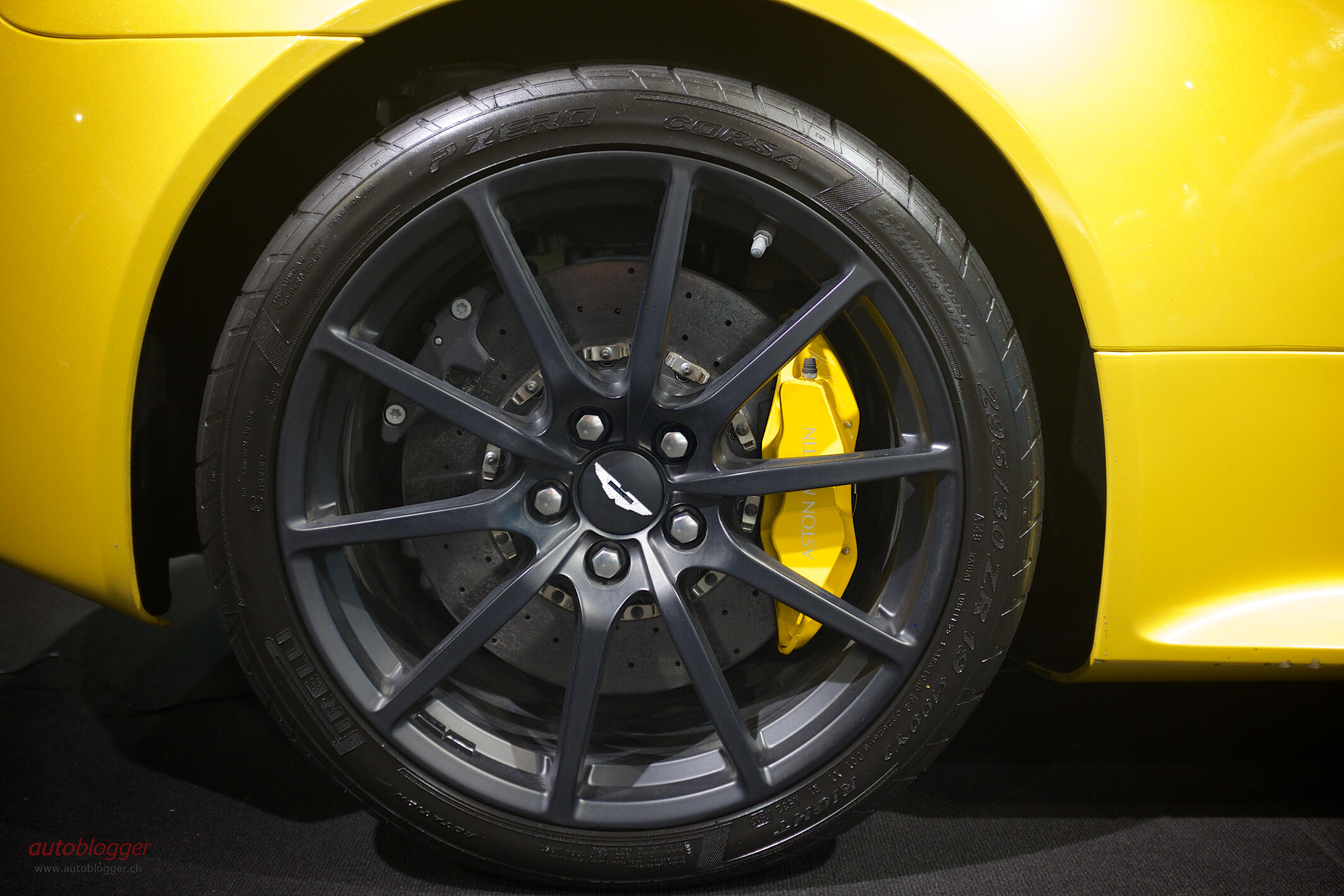 Bild ohne Beschreibung Bild ohne Beschreibung