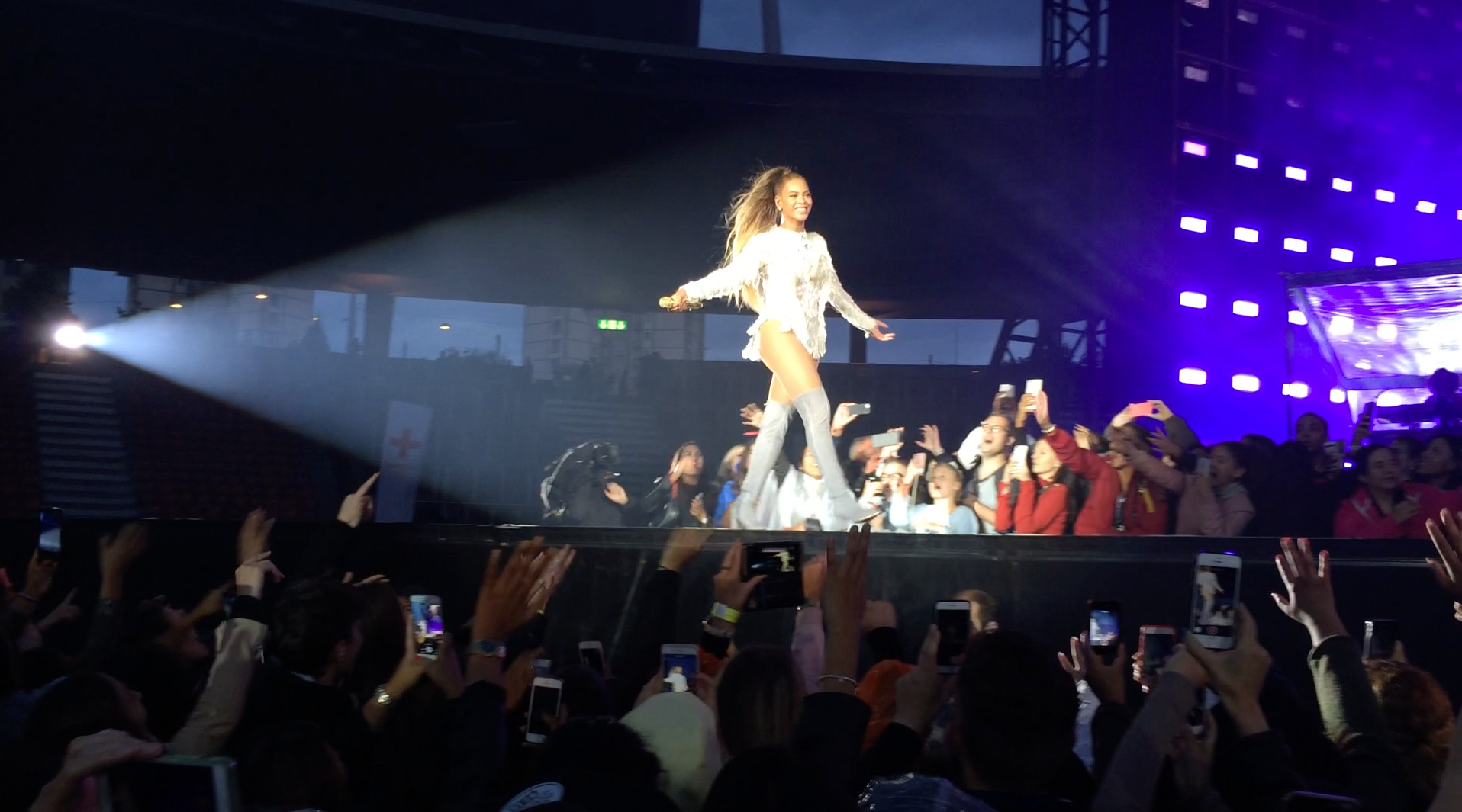 Bild ohne Beschreibung Bild ohne Beschreibung