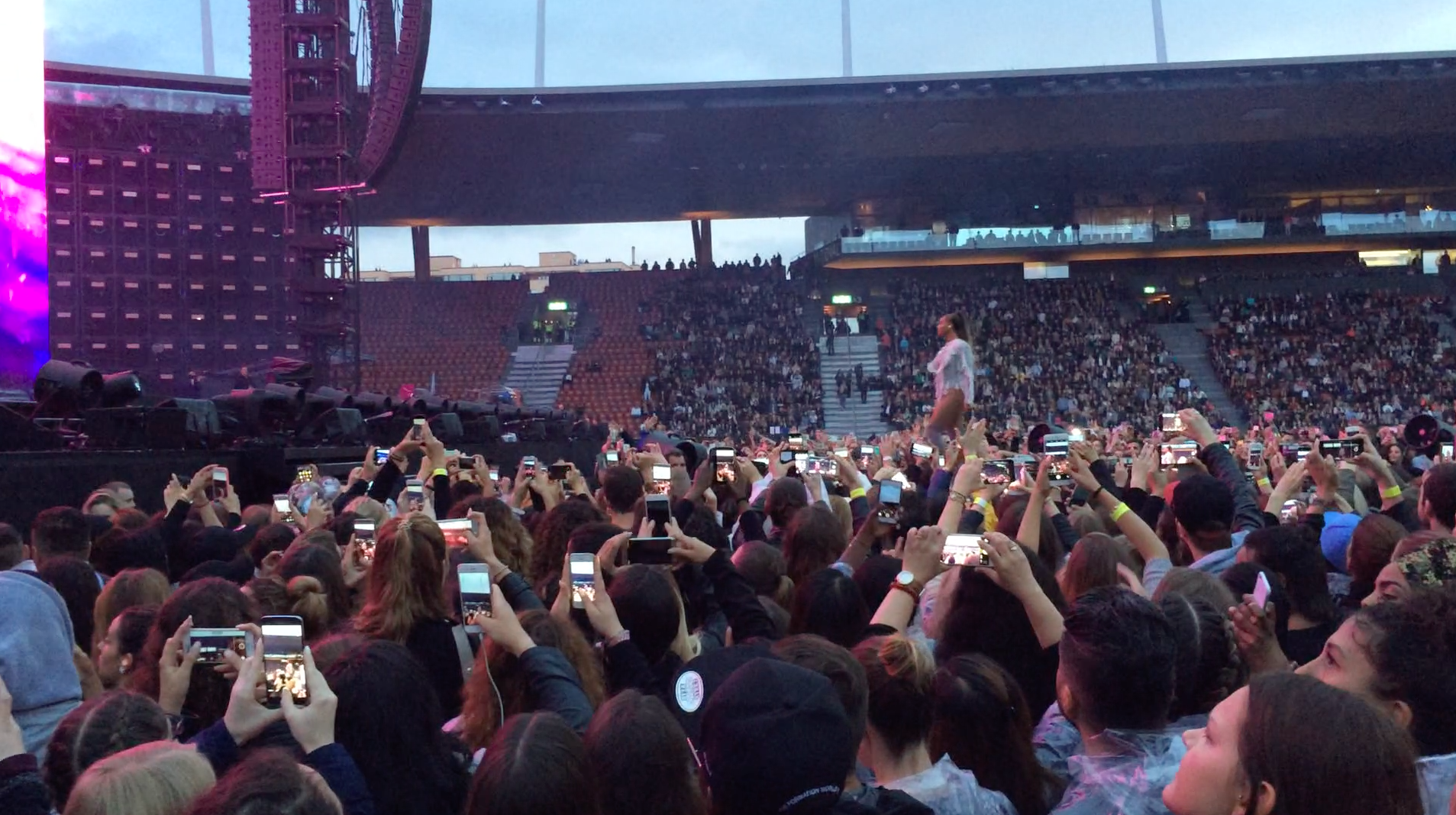 Bild ohne Beschreibung Bild ohne Beschreibung