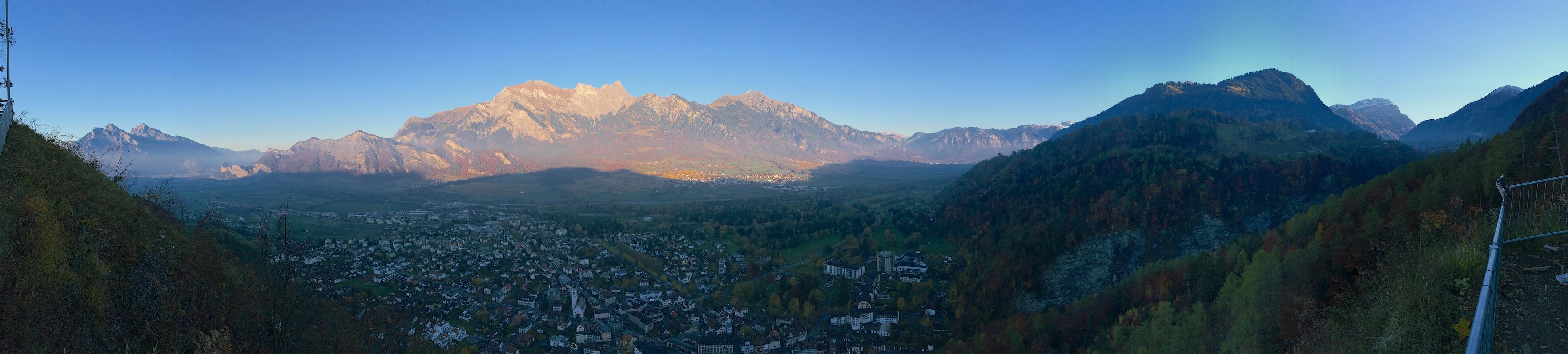 Bild ohne Beschreibung Bild ohne Beschreibung