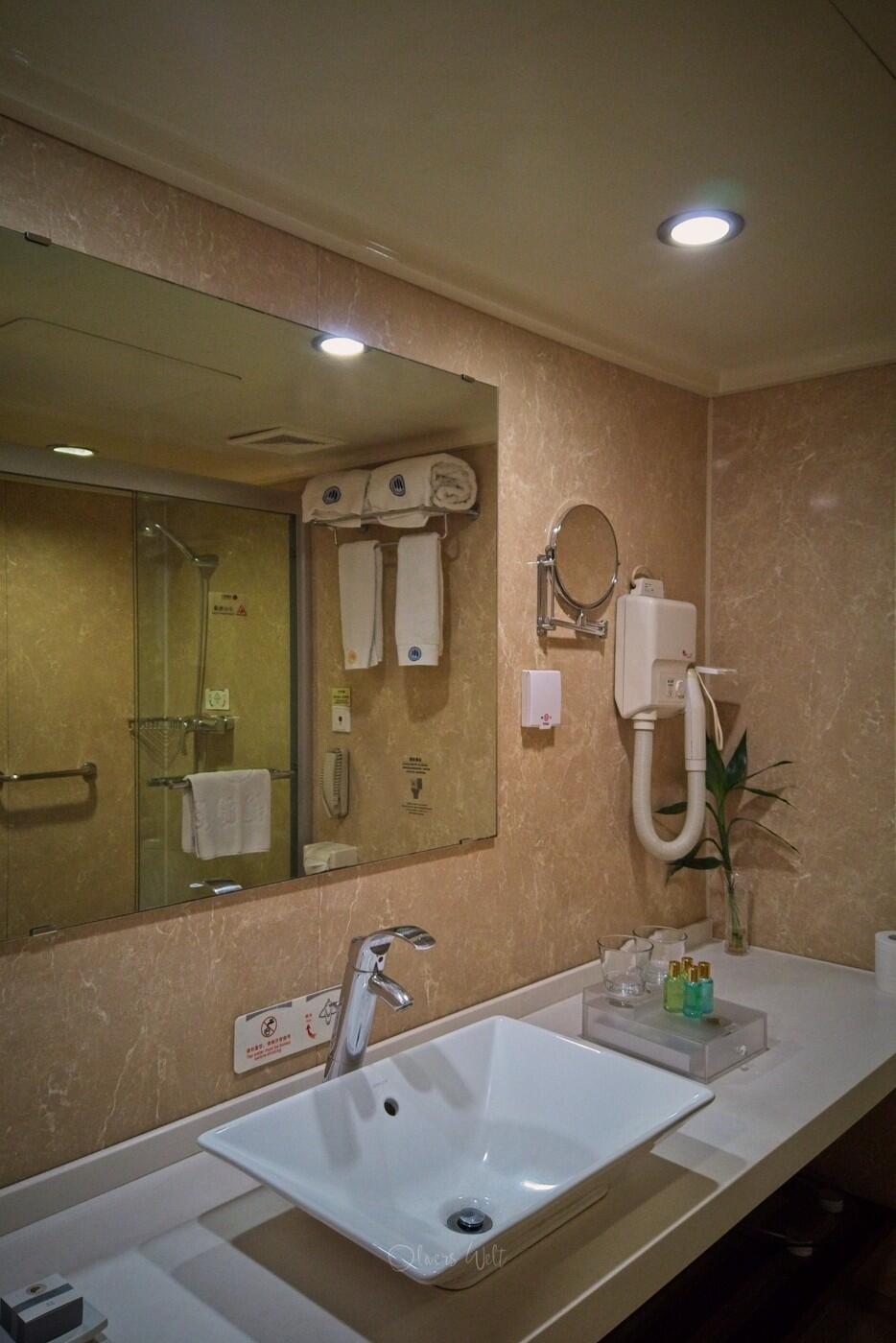 Bild ohne Beschreibung Bild ohne Beschreibung