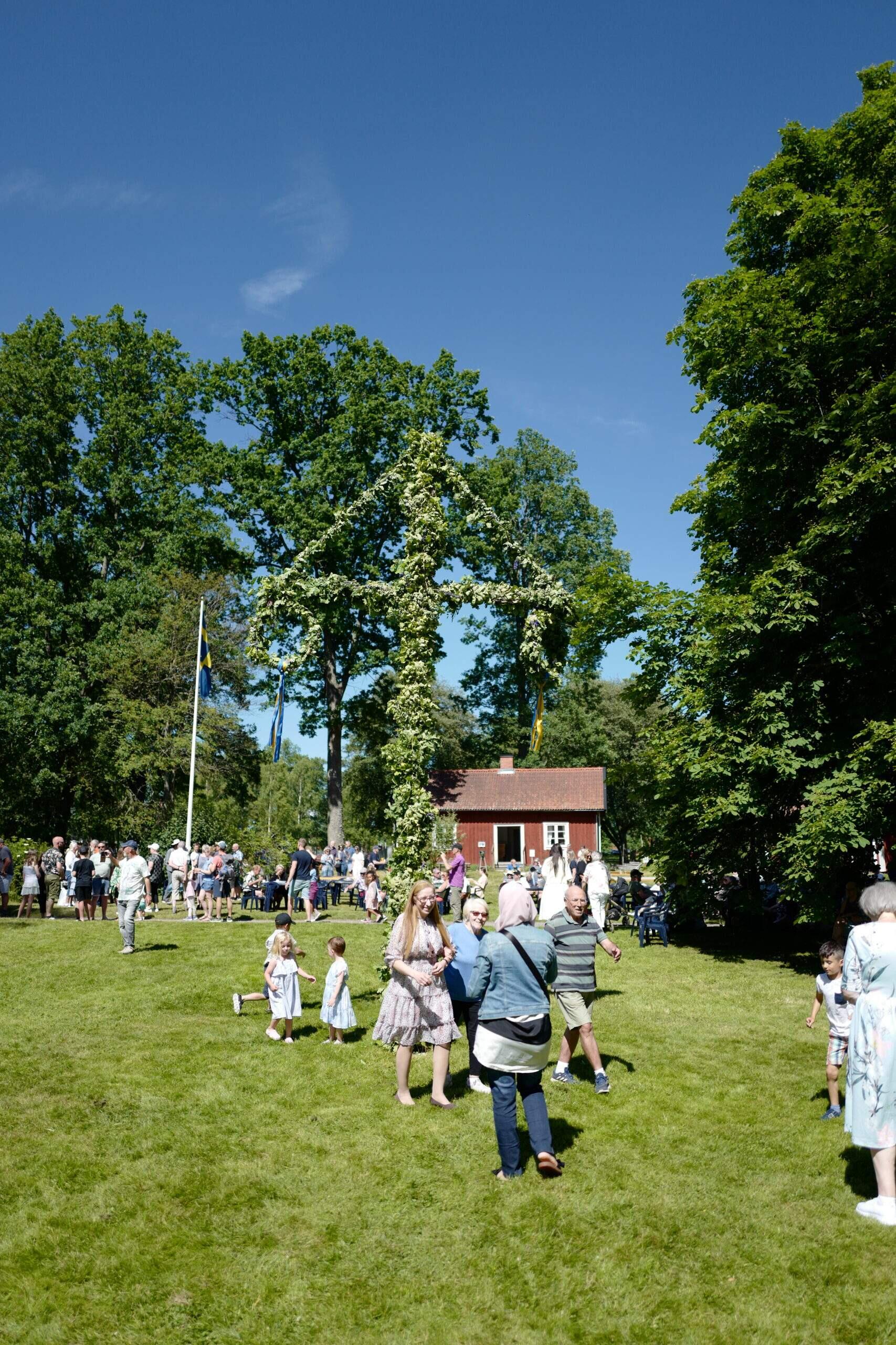 Bild ohne Beschreibung Bild ohne Beschreibung