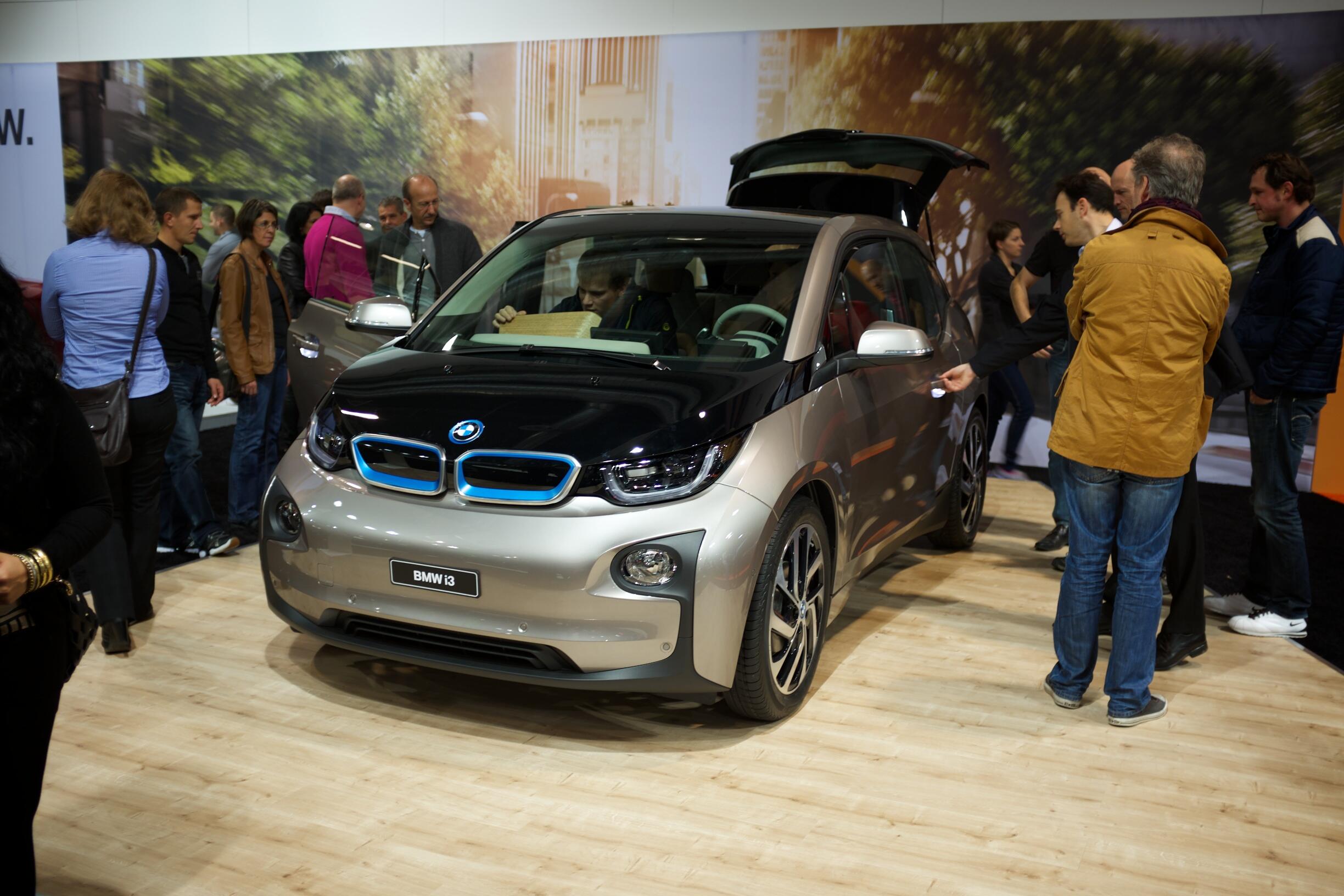 Bild ohne Beschreibung Bild ohne Beschreibung