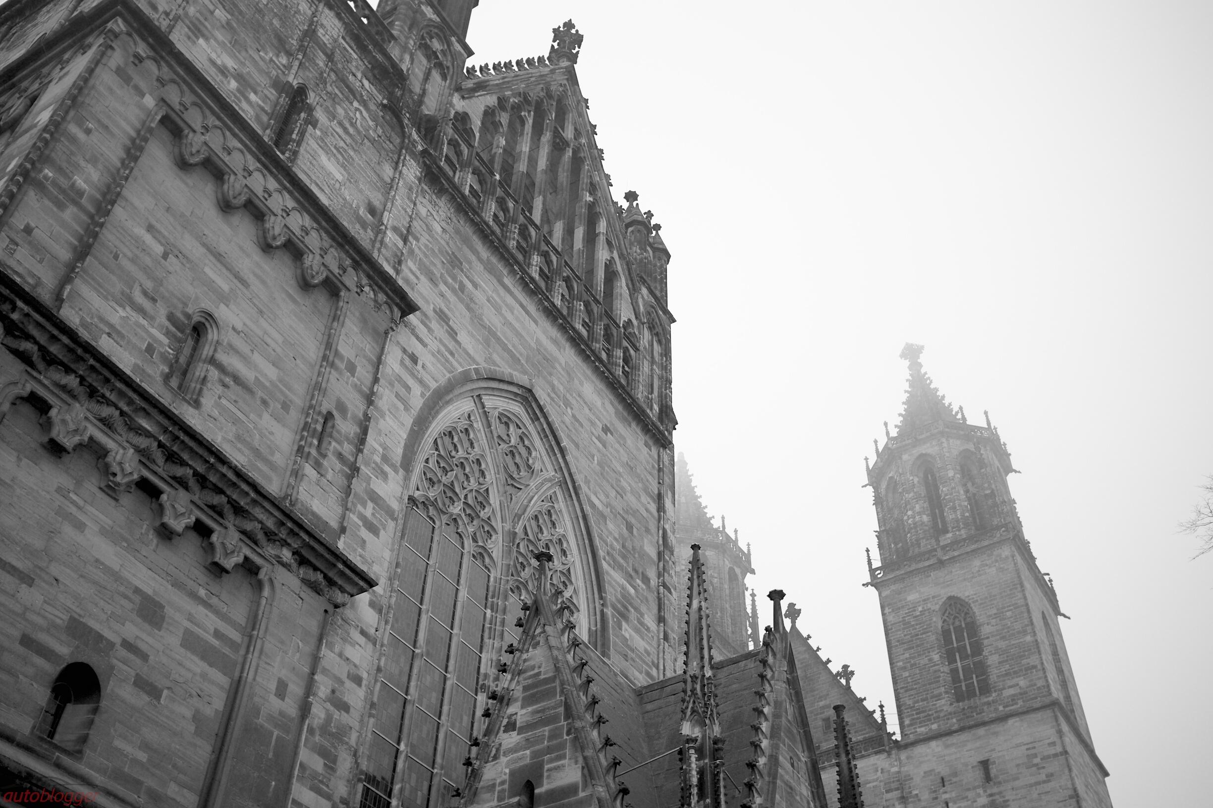 Bild ohne Beschreibung Bild ohne Beschreibung