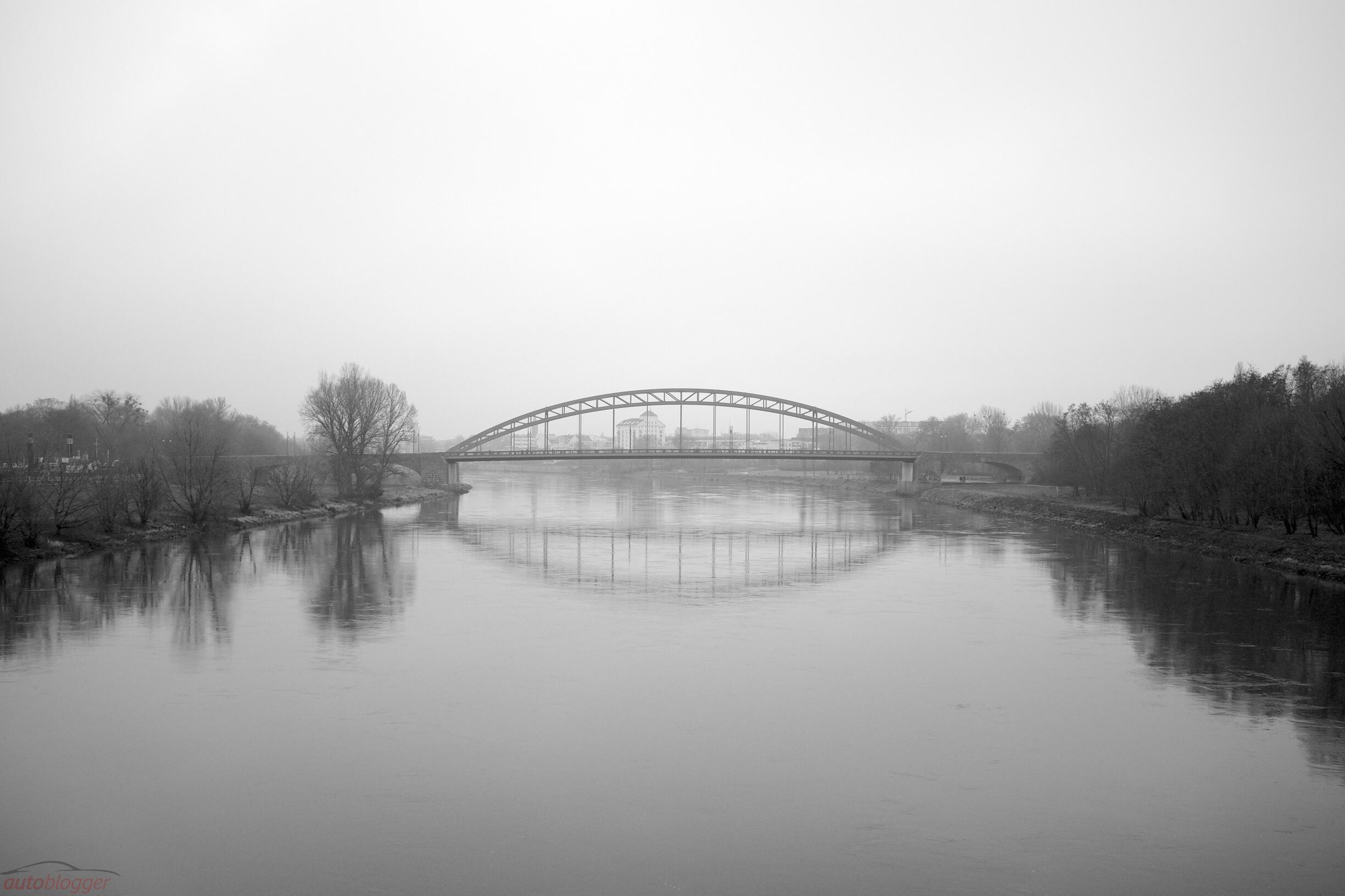 Bild ohne Beschreibung Bild ohne Beschreibung