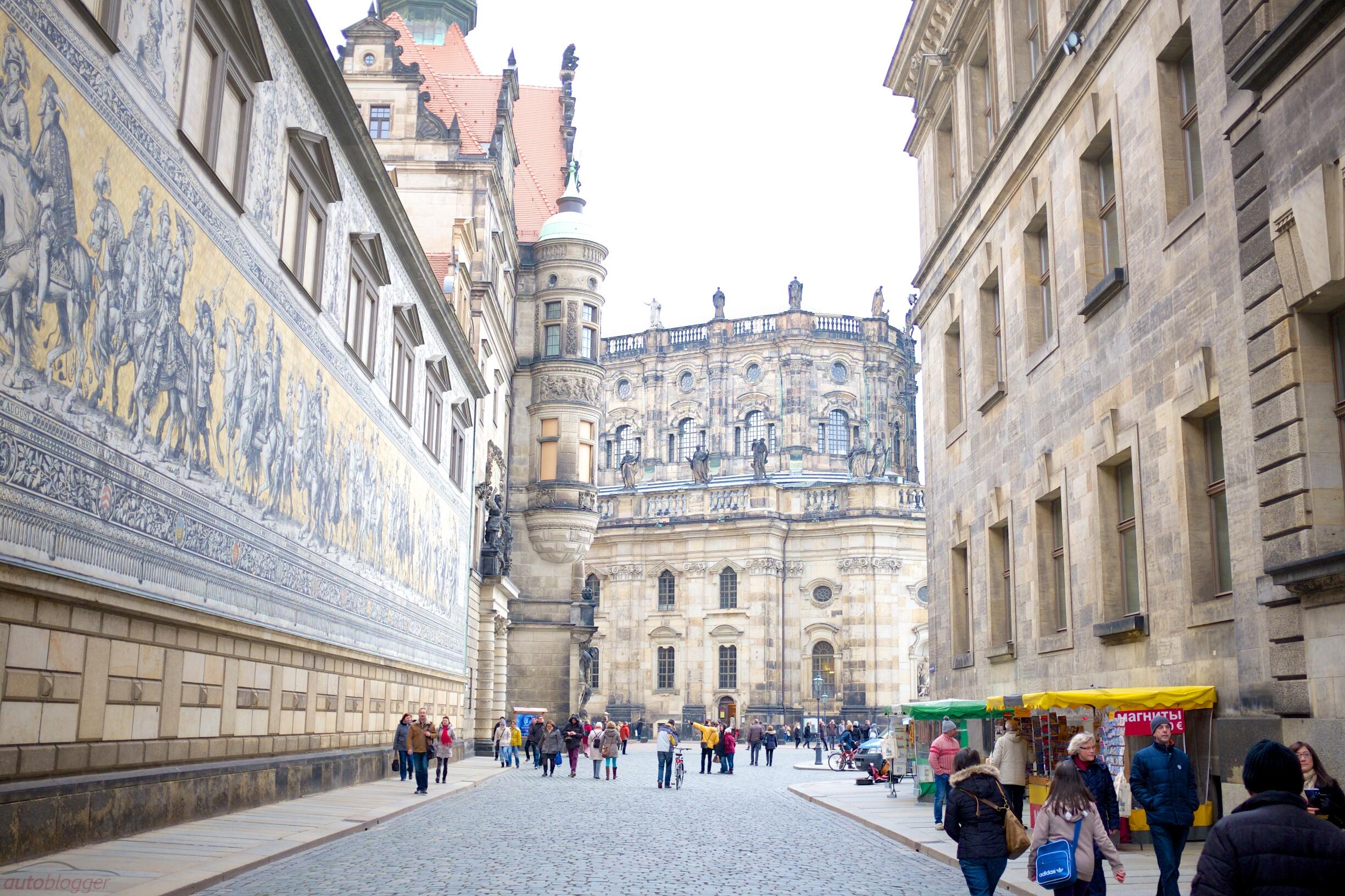 Bild ohne Beschreibung Bild ohne Beschreibung