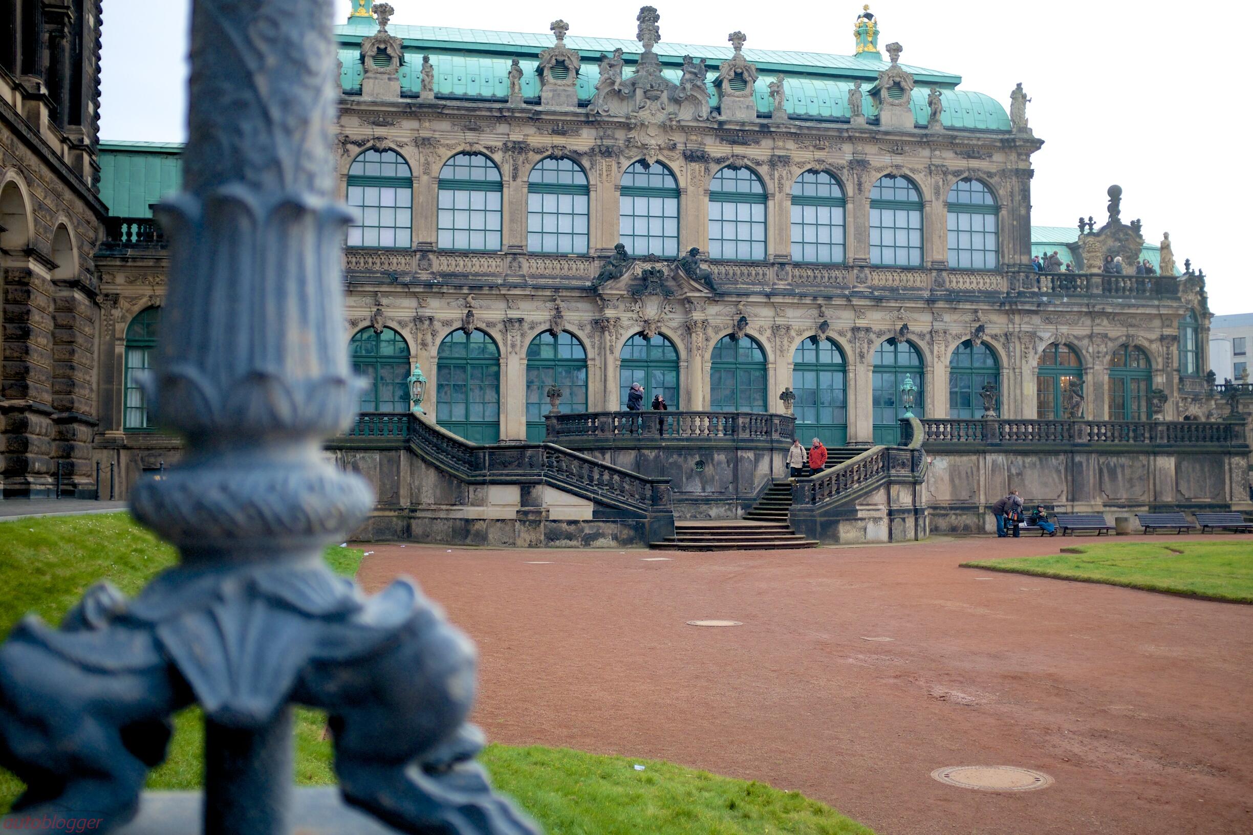 Bild ohne Beschreibung Bild ohne Beschreibung