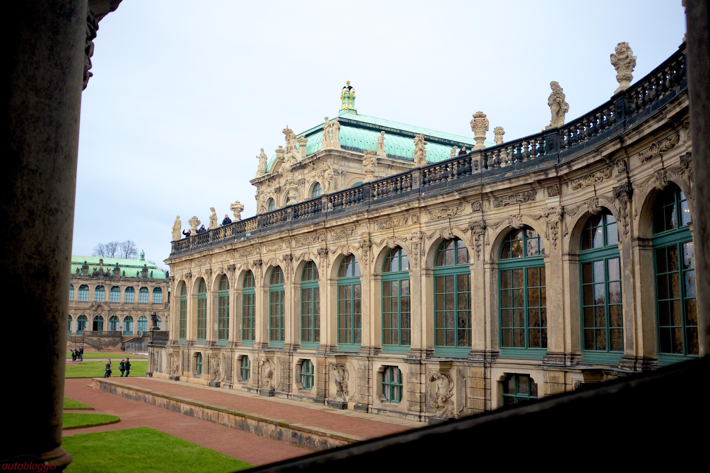 Bild ohne Beschreibung Bild ohne Beschreibung