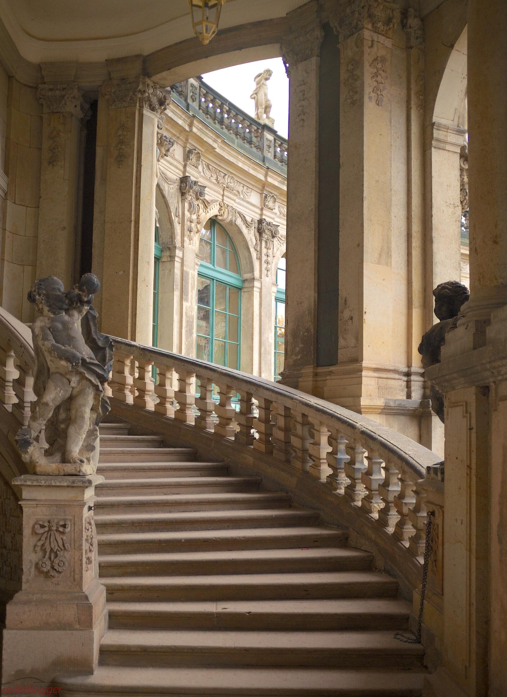 Bild ohne Beschreibung Bild ohne Beschreibung