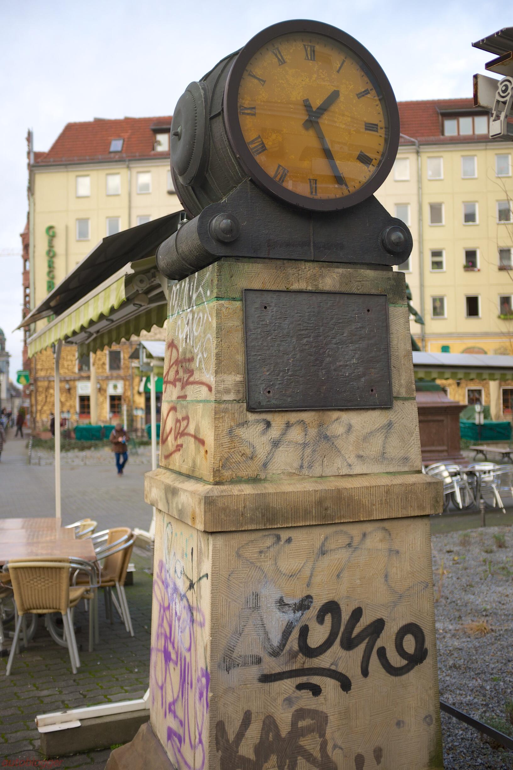 Bild ohne Beschreibung Bild ohne Beschreibung