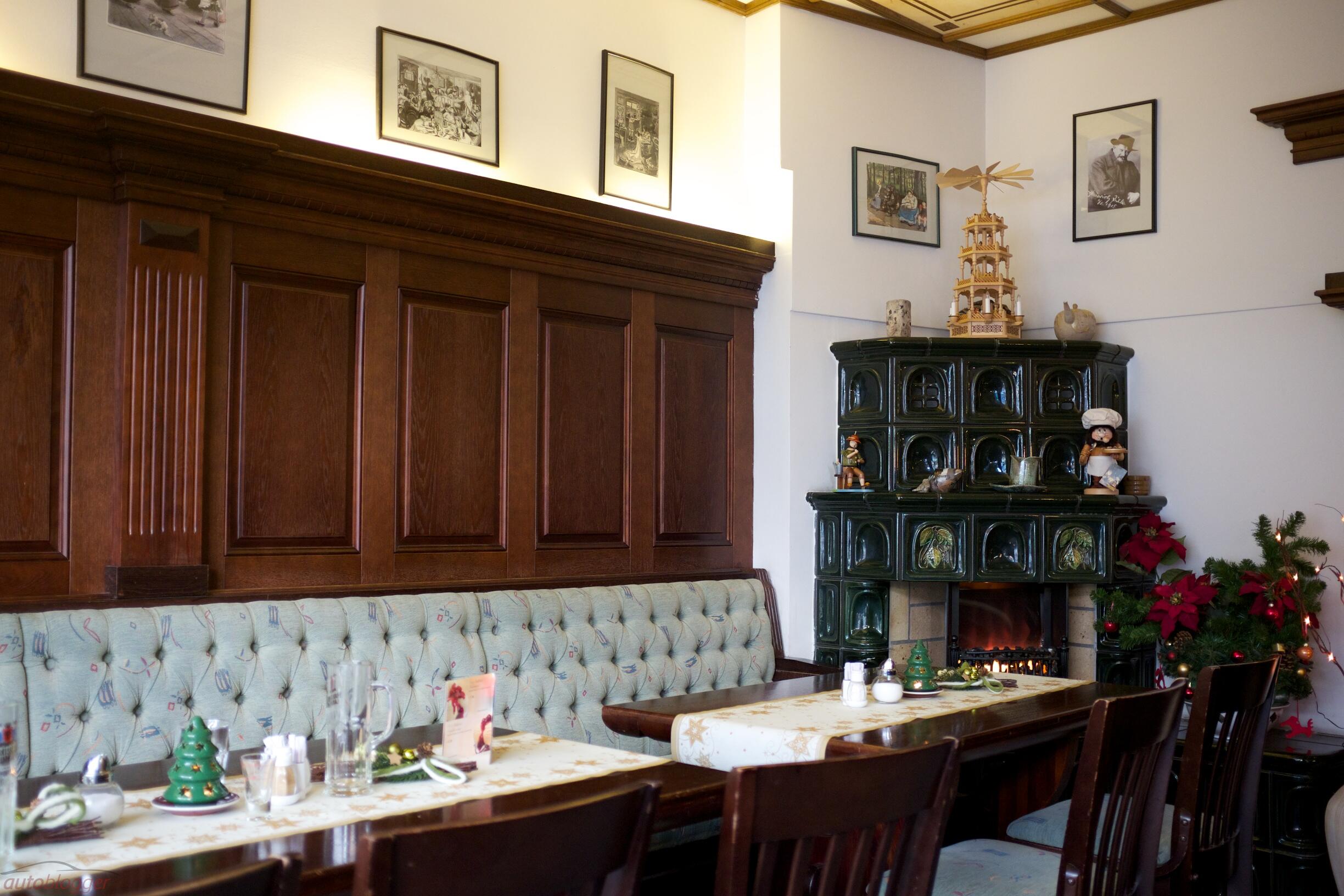 Bild ohne Beschreibung Bild ohne Beschreibung