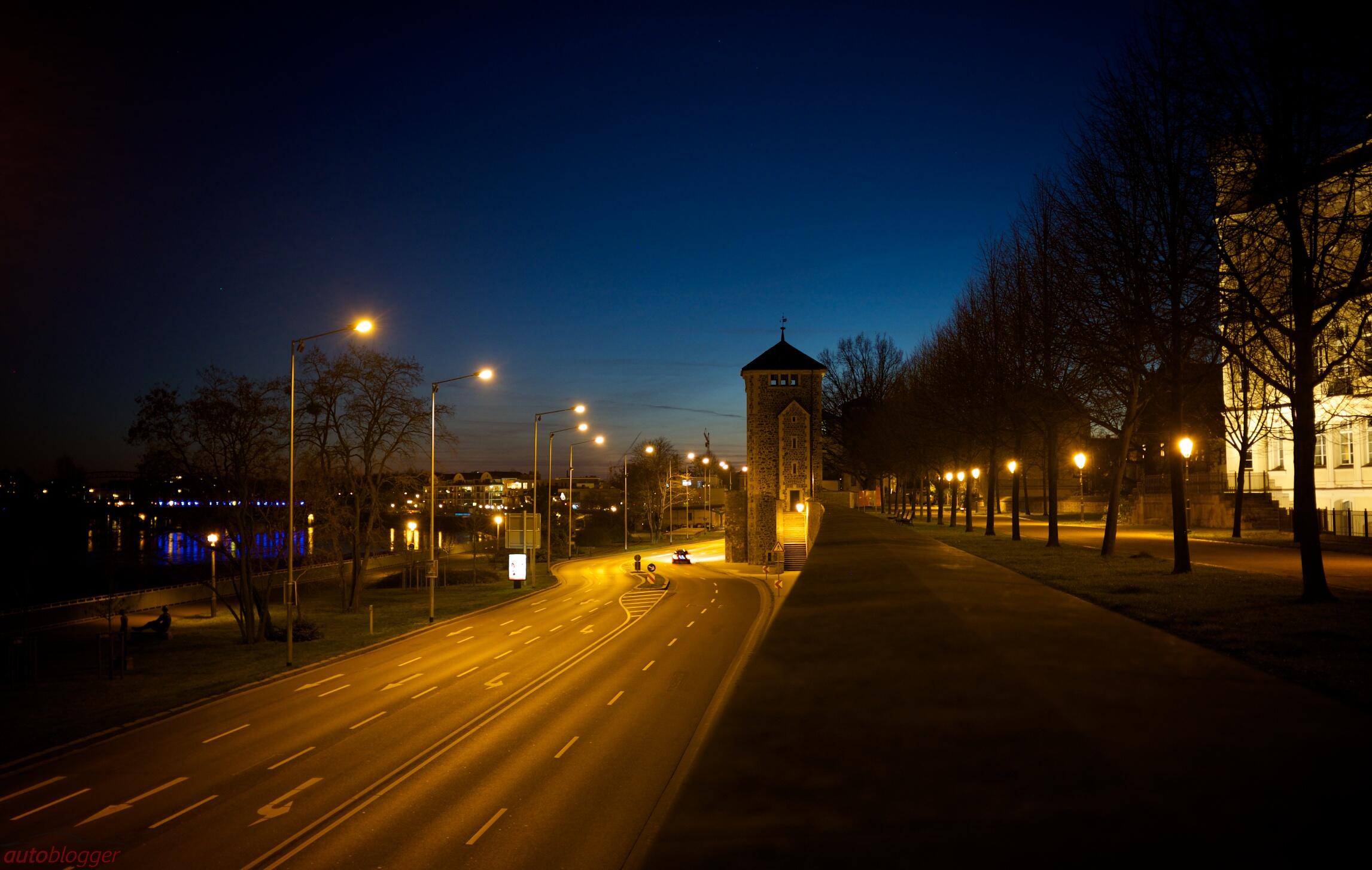 Bild ohne Beschreibung Bild ohne Beschreibung