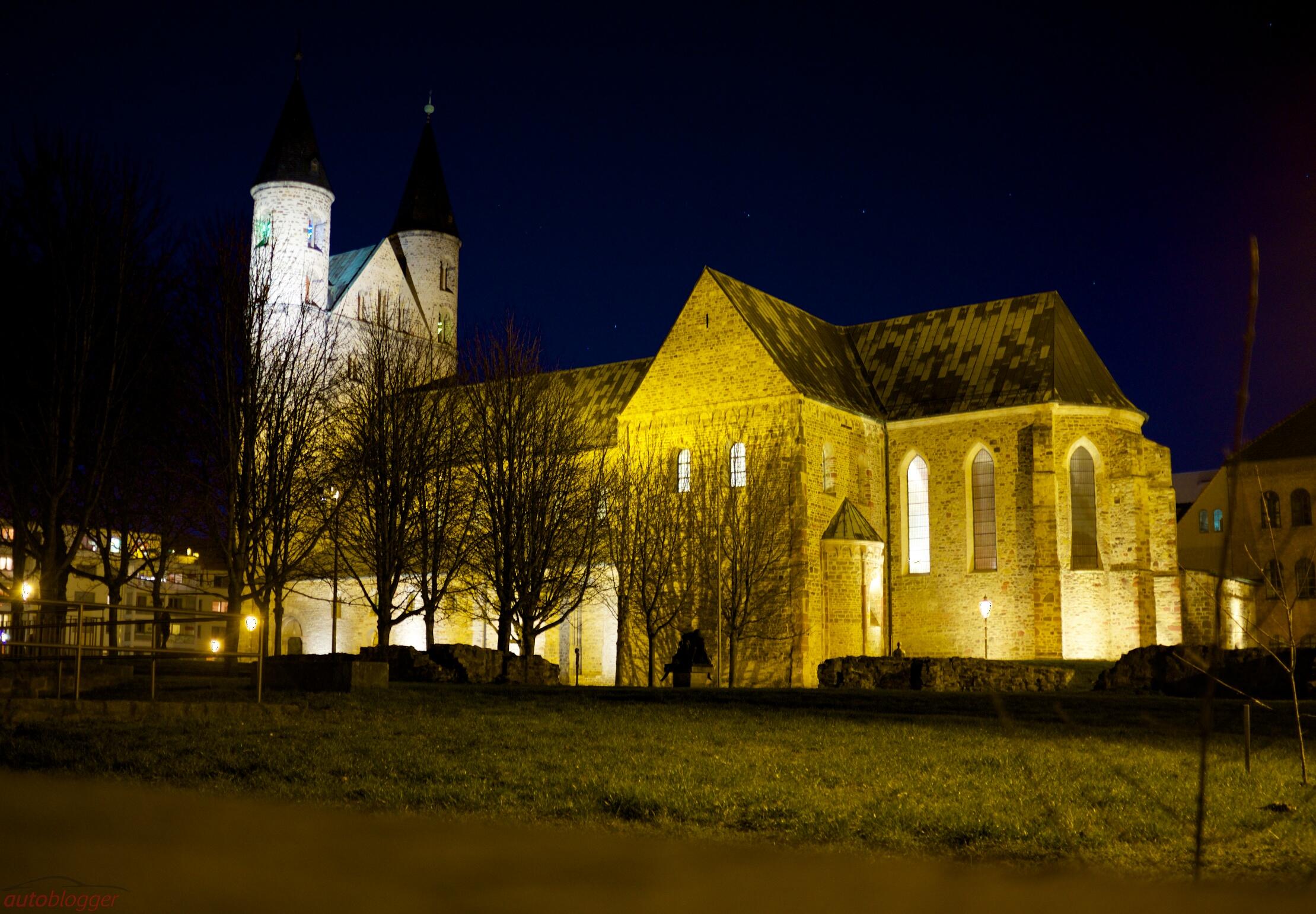 Bild ohne Beschreibung Bild ohne Beschreibung