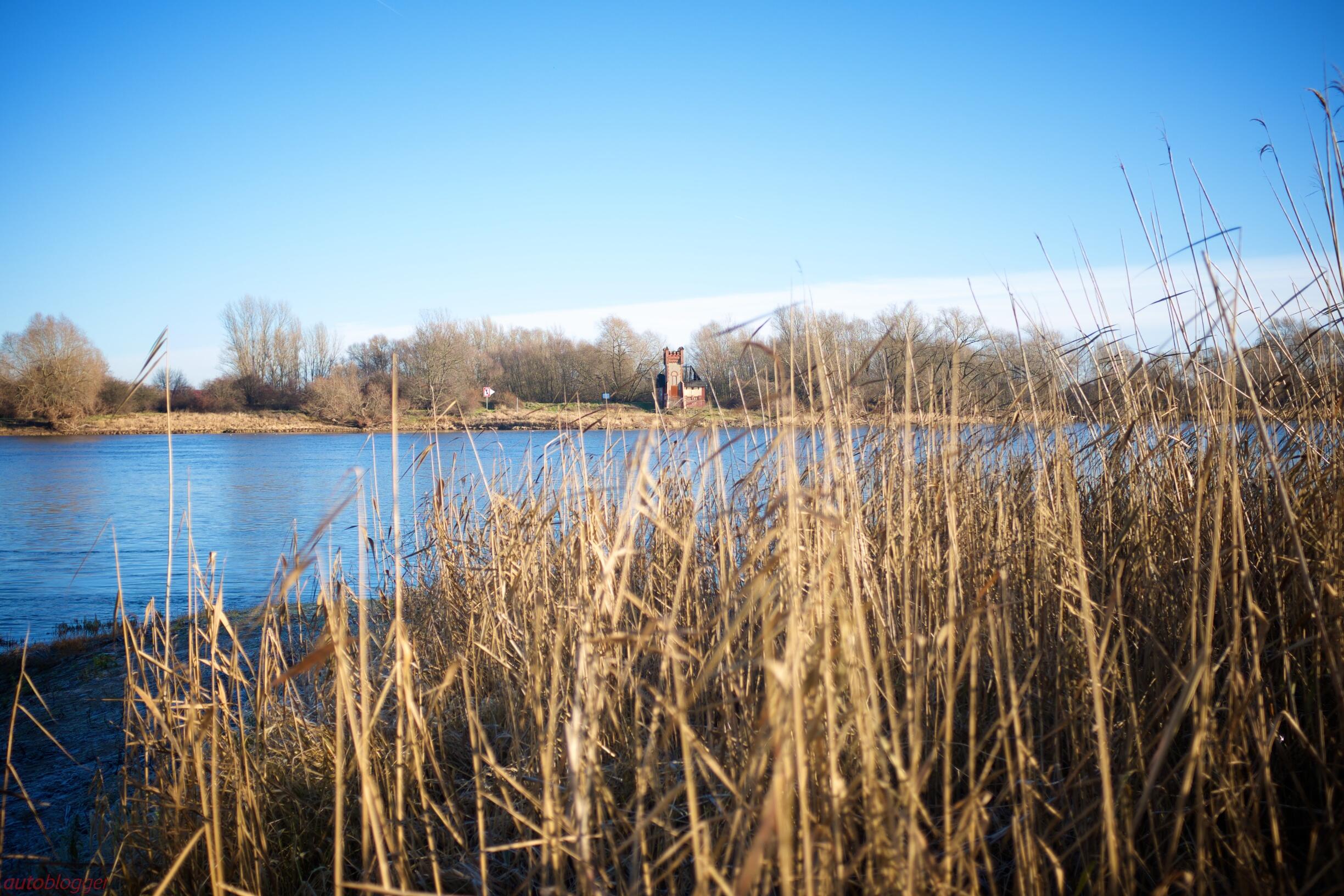 Bild ohne Beschreibung Bild ohne Beschreibung