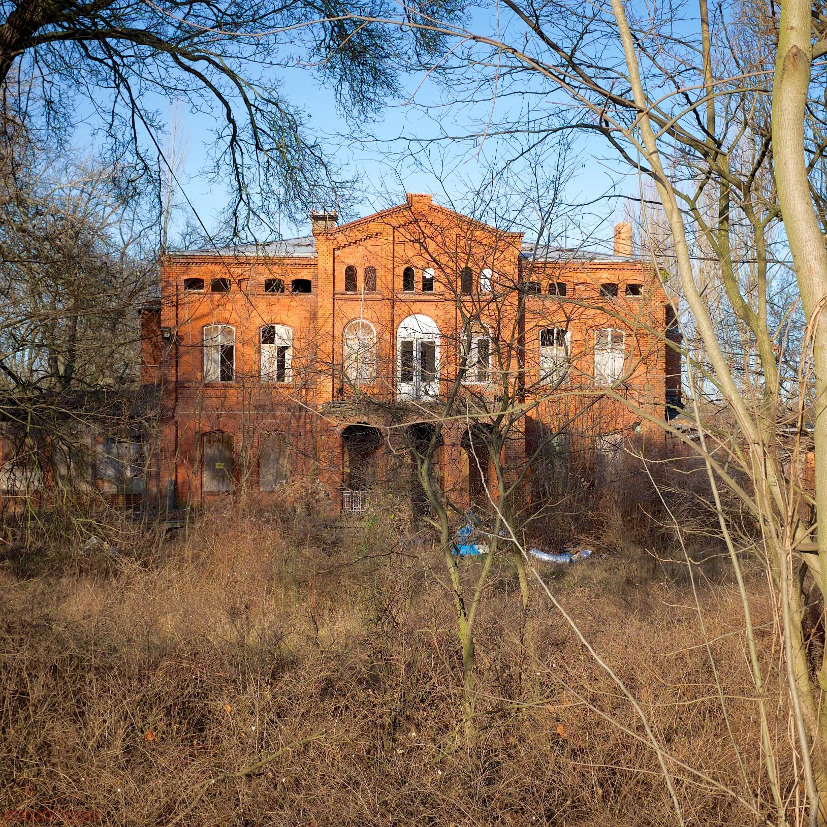 Bild ohne Beschreibung Bild ohne Beschreibung