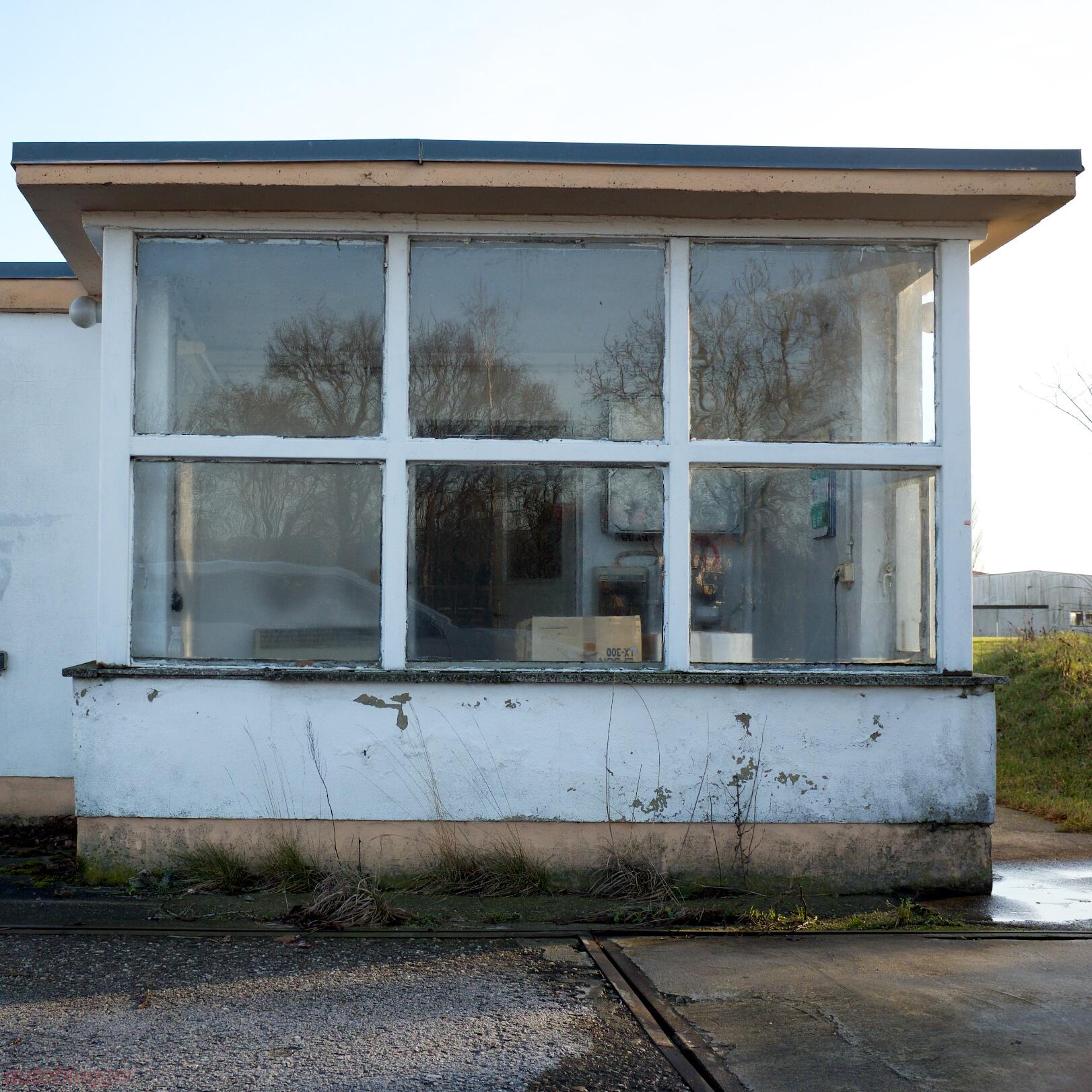 Bild ohne Beschreibung Bild ohne Beschreibung