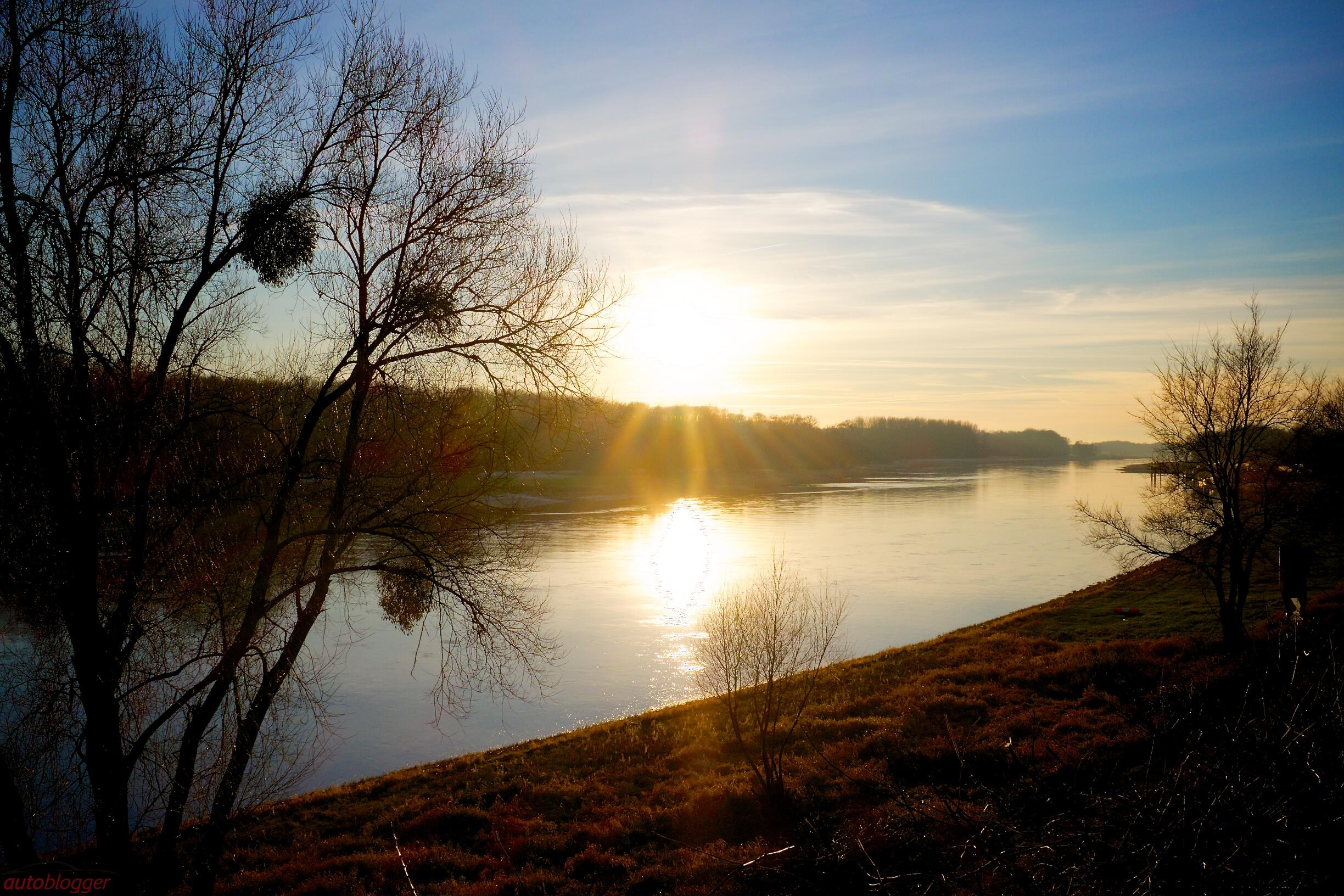 Bild ohne Beschreibung Bild ohne Beschreibung