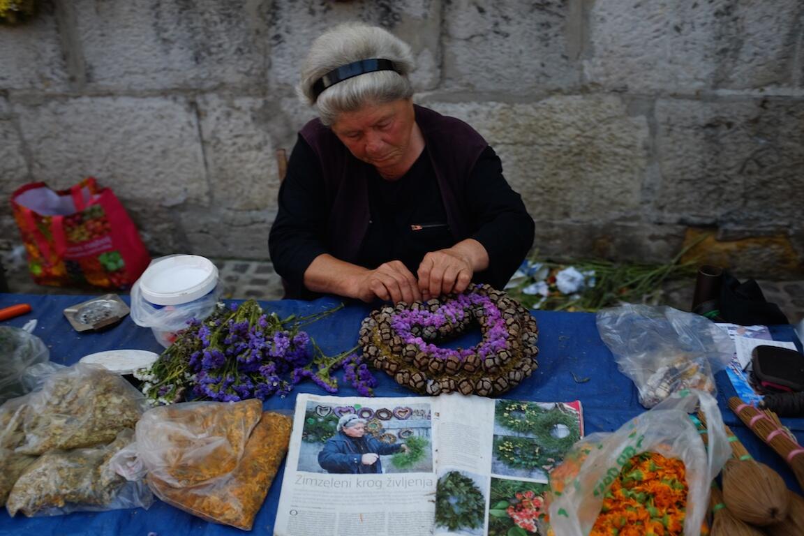 Bild ohne Beschreibung Bild ohne Beschreibung