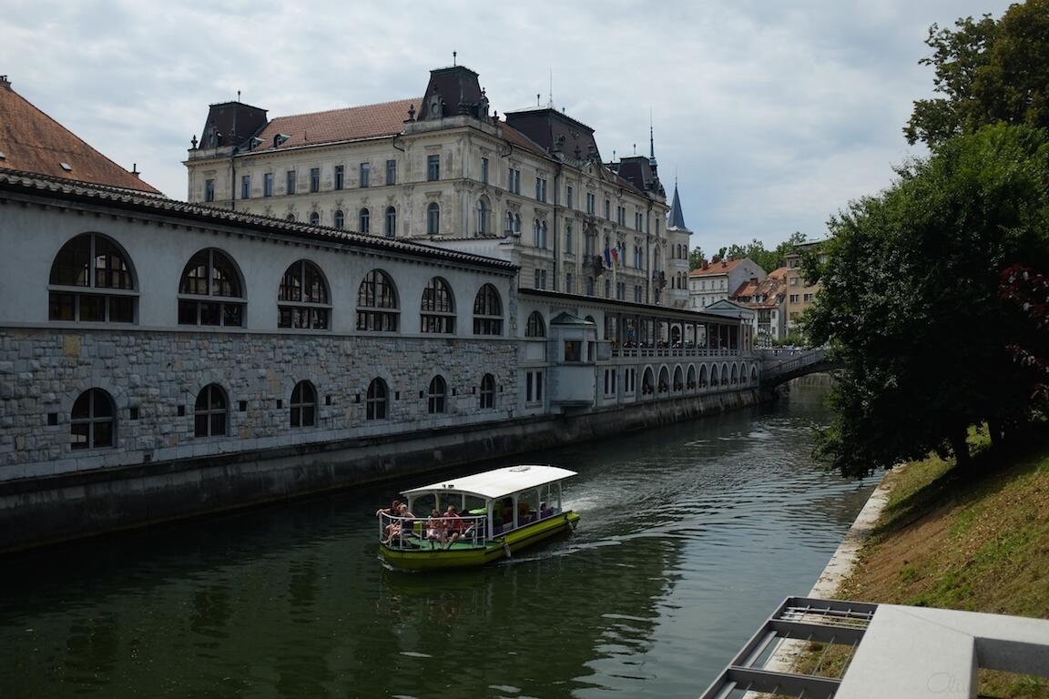 Bild ohne Beschreibung Bild ohne Beschreibung