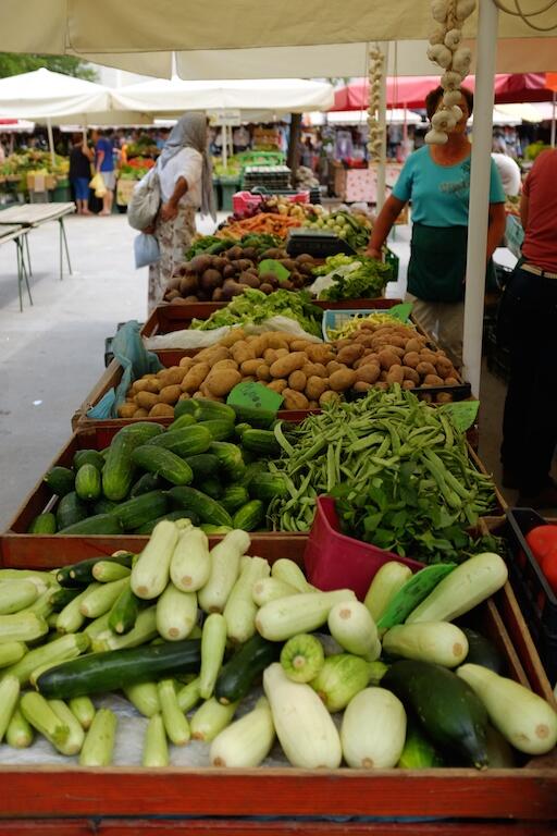 Bild ohne Beschreibung Bild ohne Beschreibung