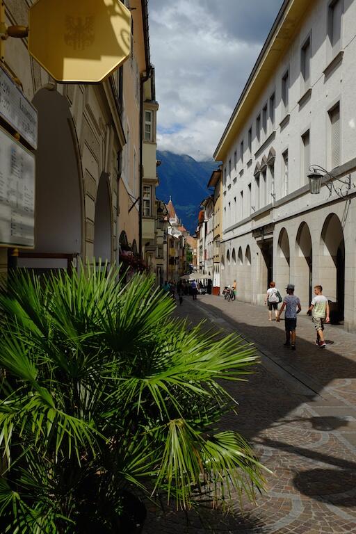 Bild ohne Beschreibung Bild ohne Beschreibung