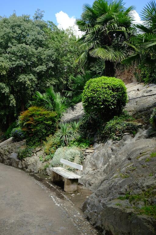 Bild ohne Beschreibung Bild ohne Beschreibung