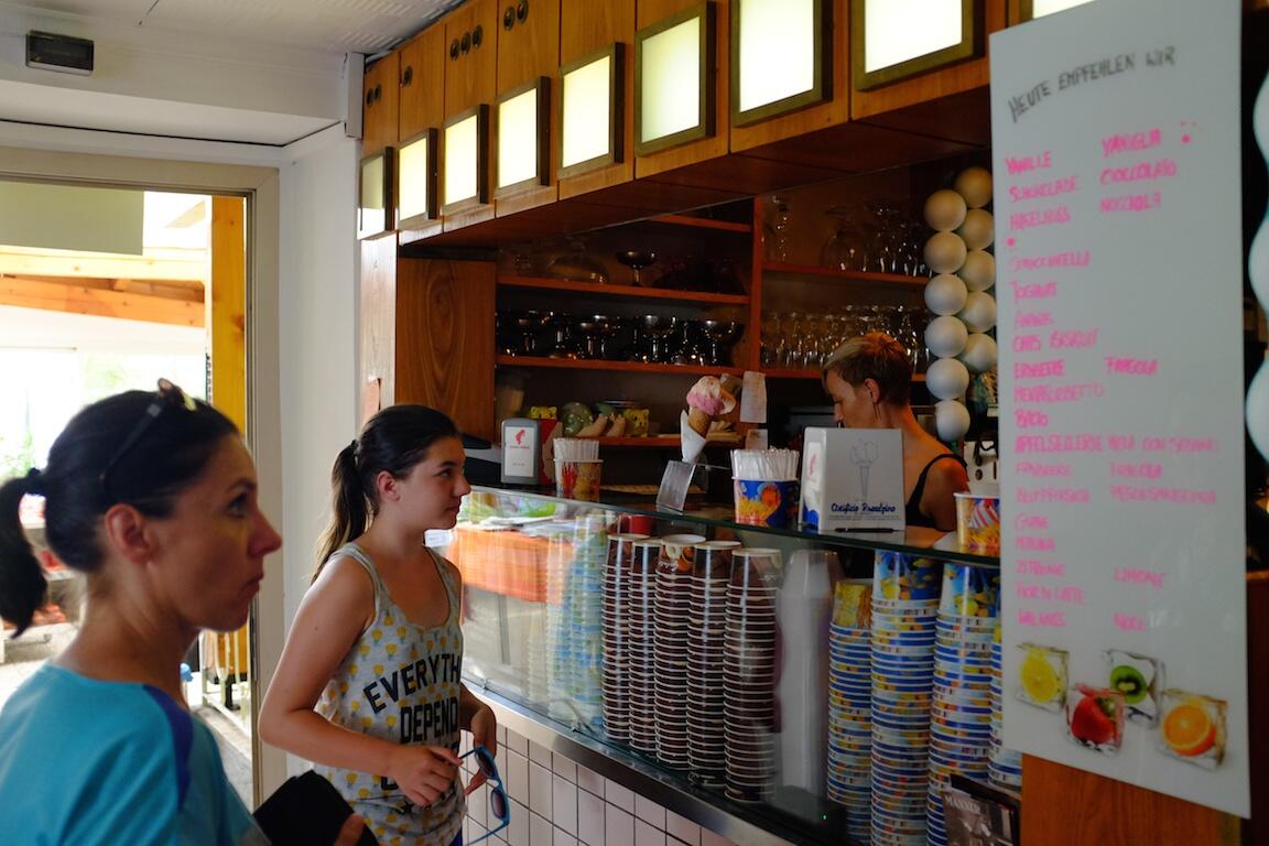 Bild ohne Beschreibung Bild ohne Beschreibung