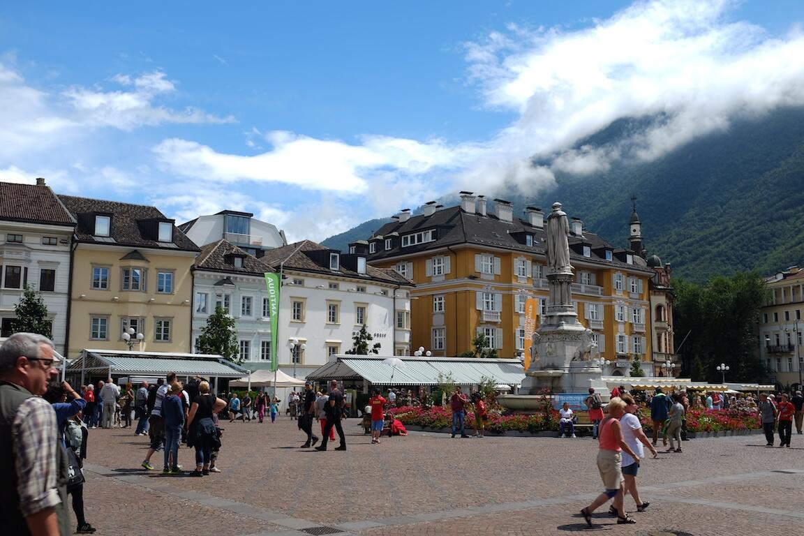 Bild ohne Beschreibung Bild ohne Beschreibung