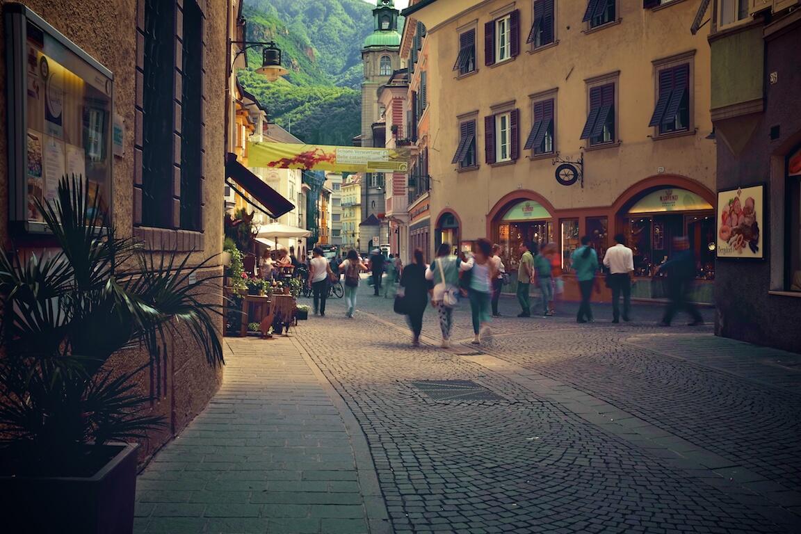 Bild ohne Beschreibung Bild ohne Beschreibung