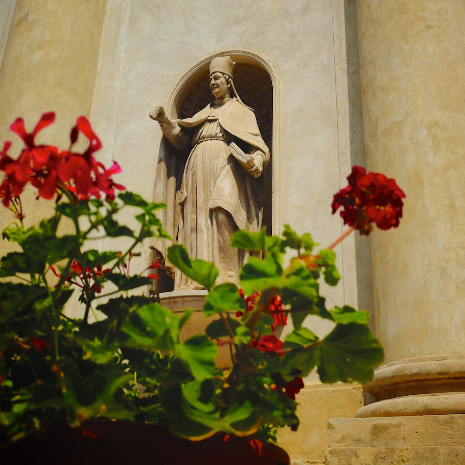 Bild ohne Beschreibung Bild ohne Beschreibung