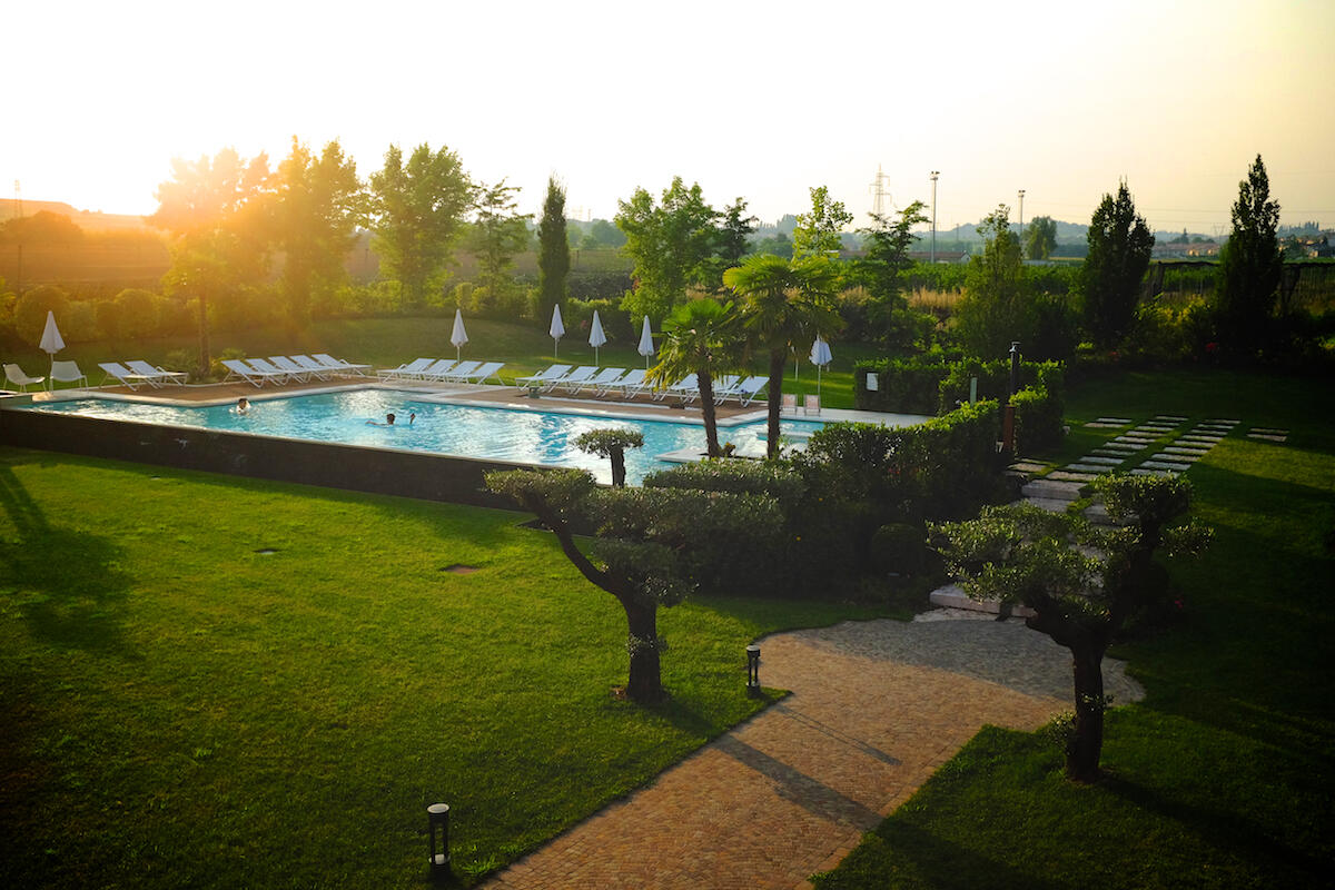 Bild ohne Beschreibung Bild ohne Beschreibung