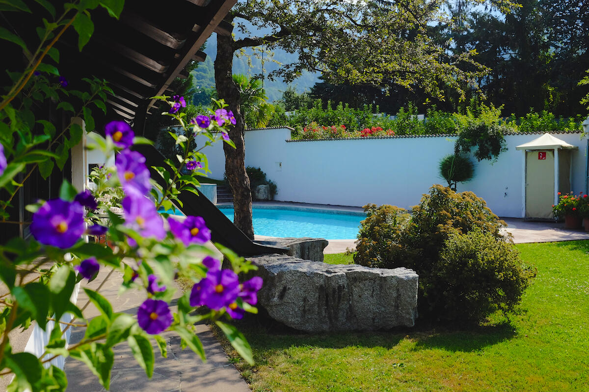 Bild ohne Beschreibung Bild ohne Beschreibung