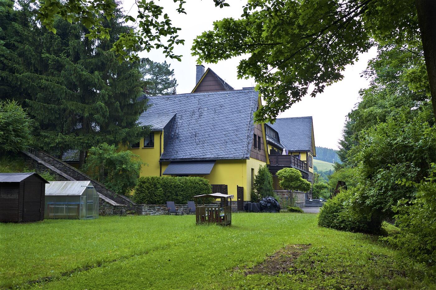 Bild ohne Beschreibung Bild ohne Beschreibung