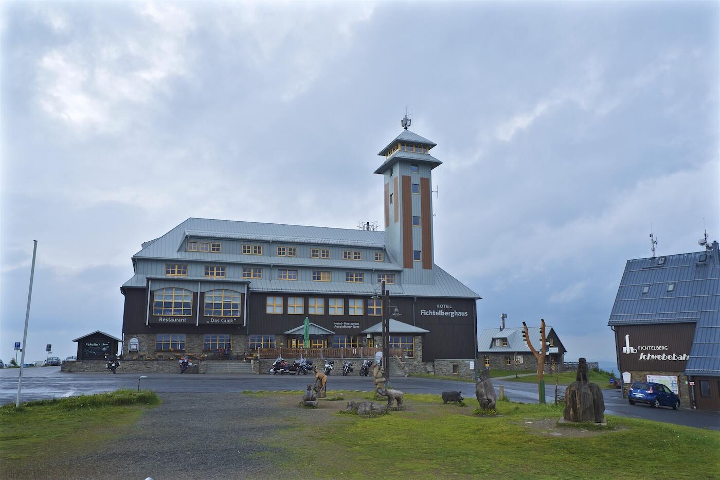 Bild ohne Beschreibung Bild ohne Beschreibung