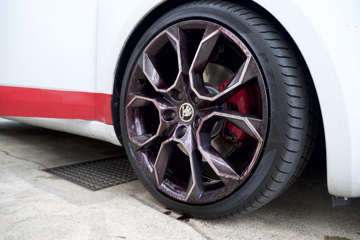 Bild ohne Beschreibung Bild ohne Beschreibung